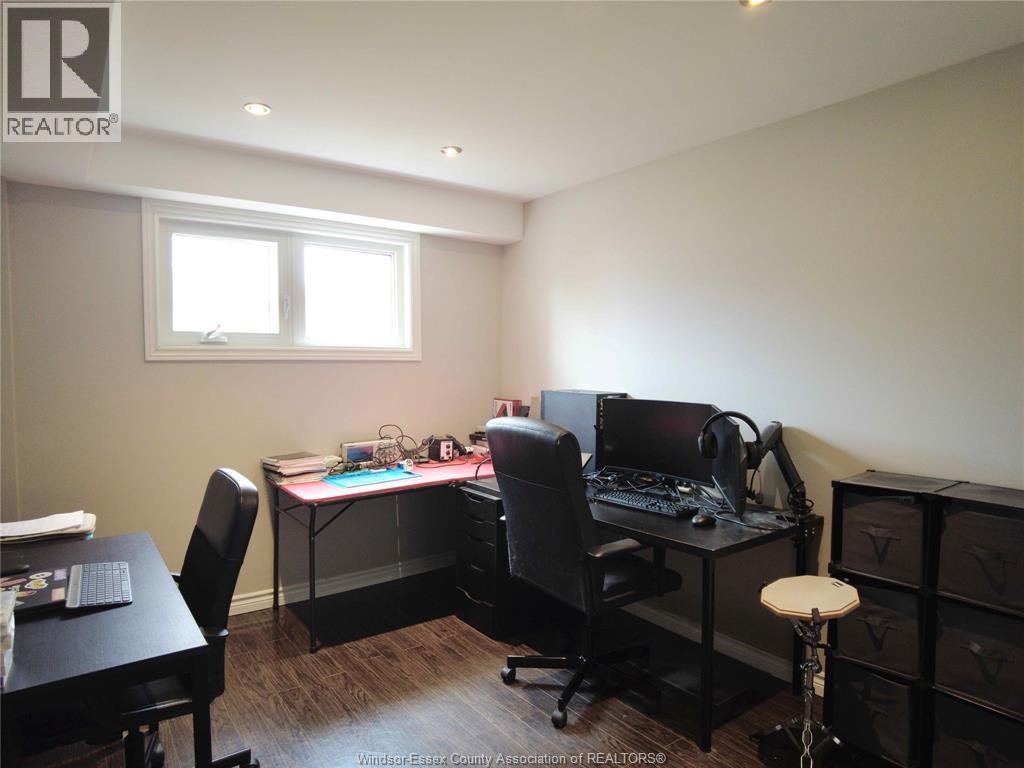 2437 Luxury Avenue, Windsor, Ontario  N8P 1S8 - Photo 18 - 26007594