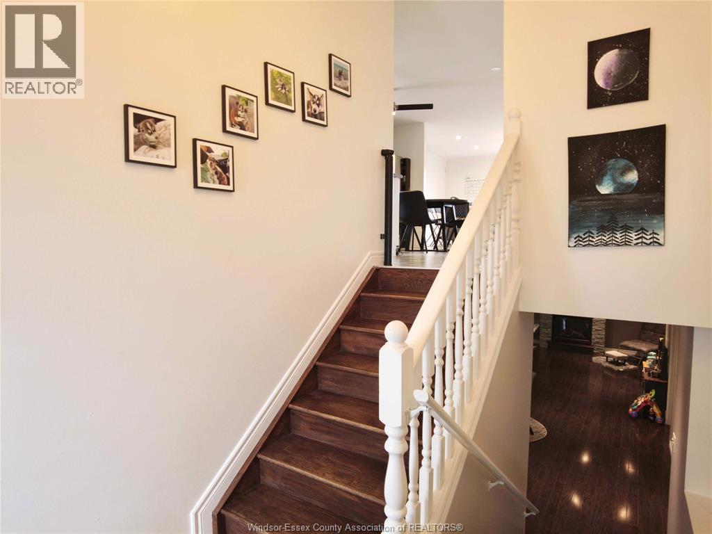 2437 Luxury Avenue, Windsor, Ontario  N8P 1S8 - Photo 2 - 26007594