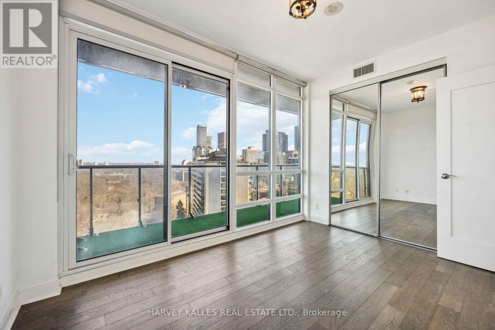 1707 - 825 Church Street, Toronto, Ontario  M4W 3Z4 - Photo 13 - C12977044