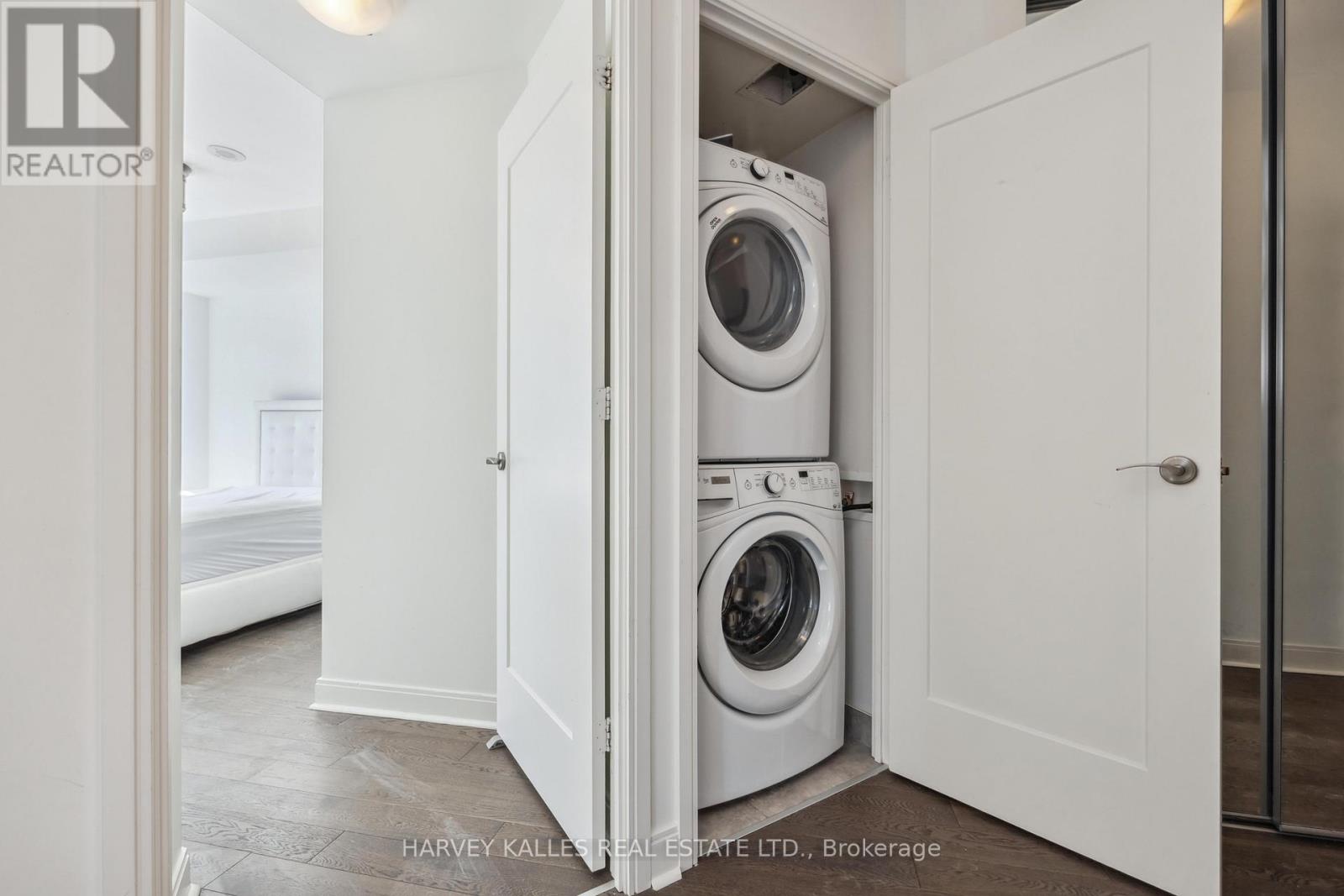 1707 - 825 Church Street, Toronto, Ontario  M4W 3Z4 - Photo 25 - C12977044