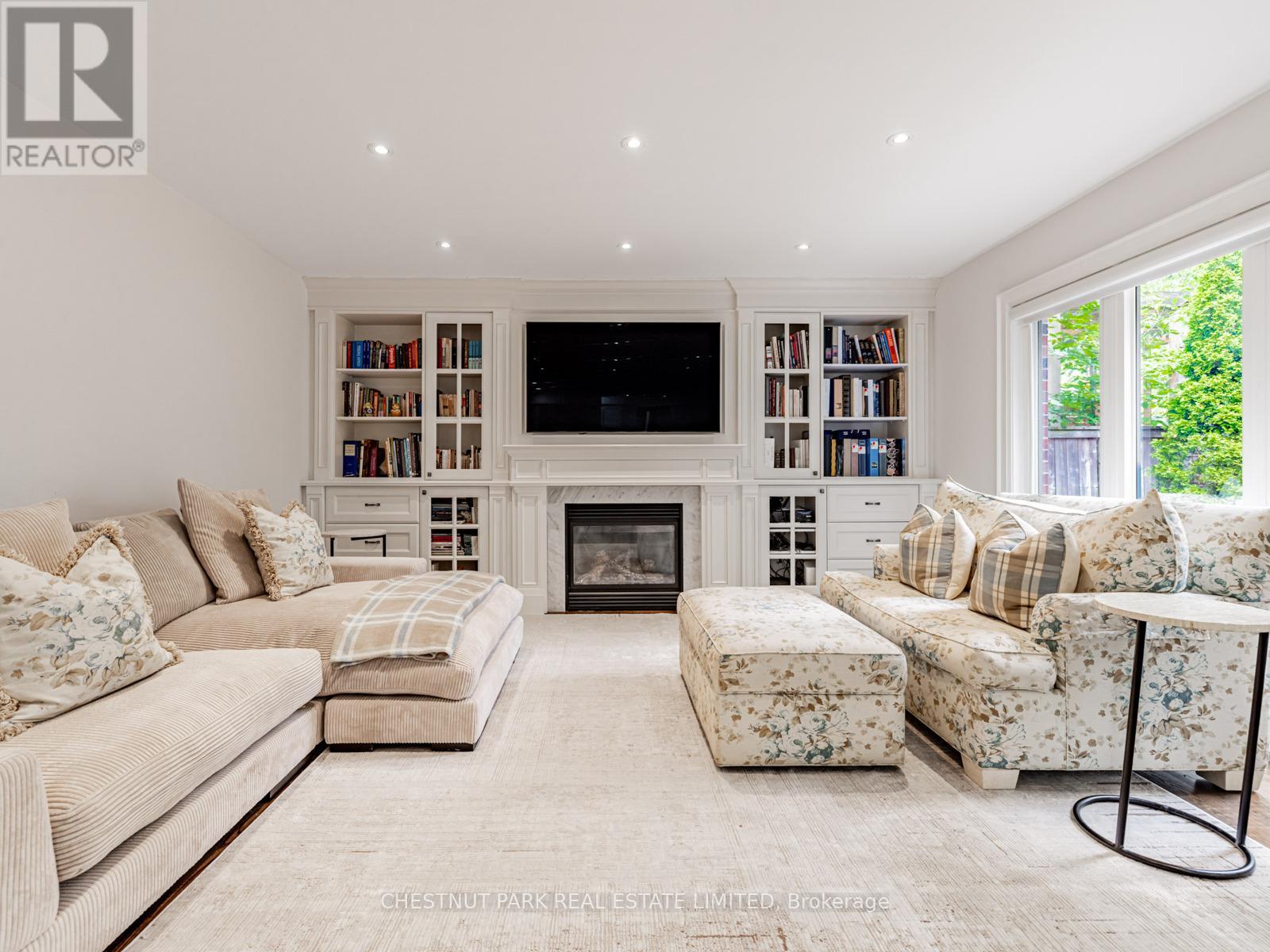 440 Glengarry Avenue, Toronto, Ontario  M5M 1E8 - Photo 15 - C12977072