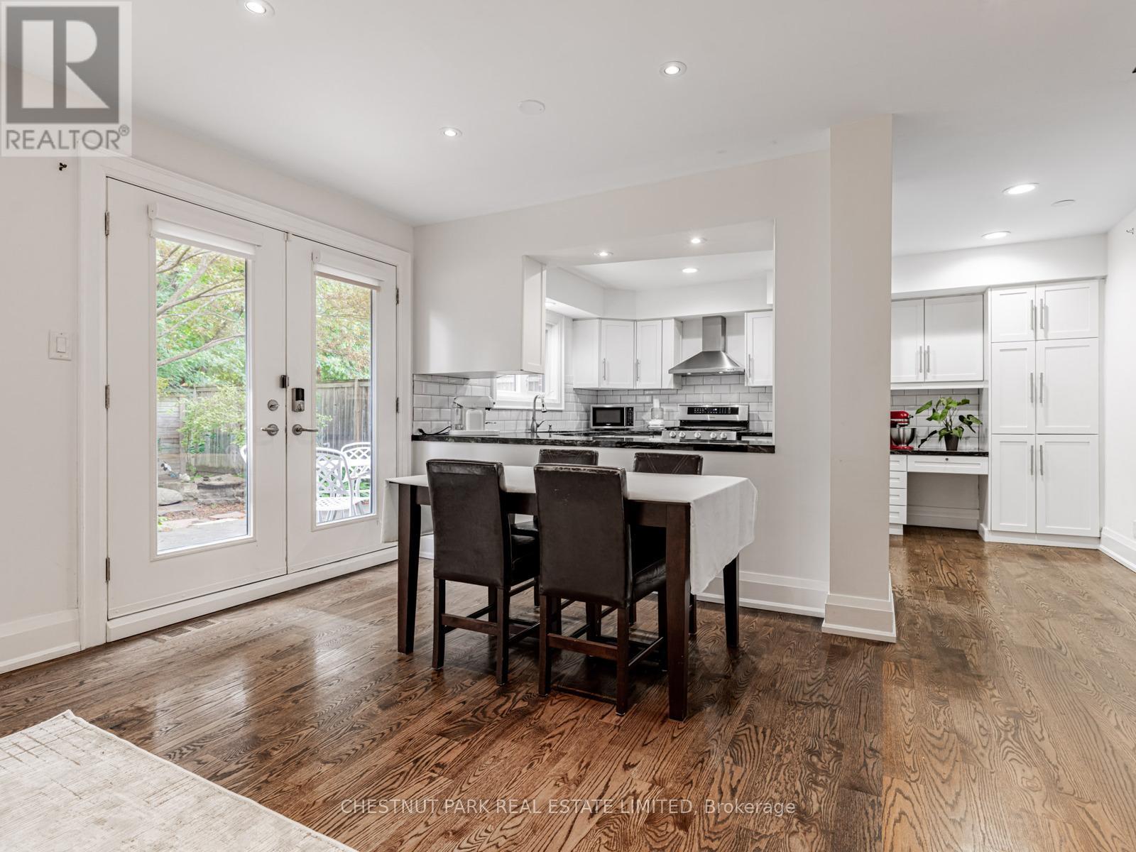 440 Glengarry Avenue, Toronto, Ontario  M5M 1E8 - Photo 18 - C12977072