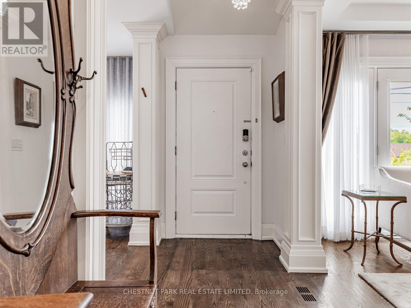 440 Glengarry Avenue, Toronto, Ontario  M5M 1E8 - Photo 3 - C12977072