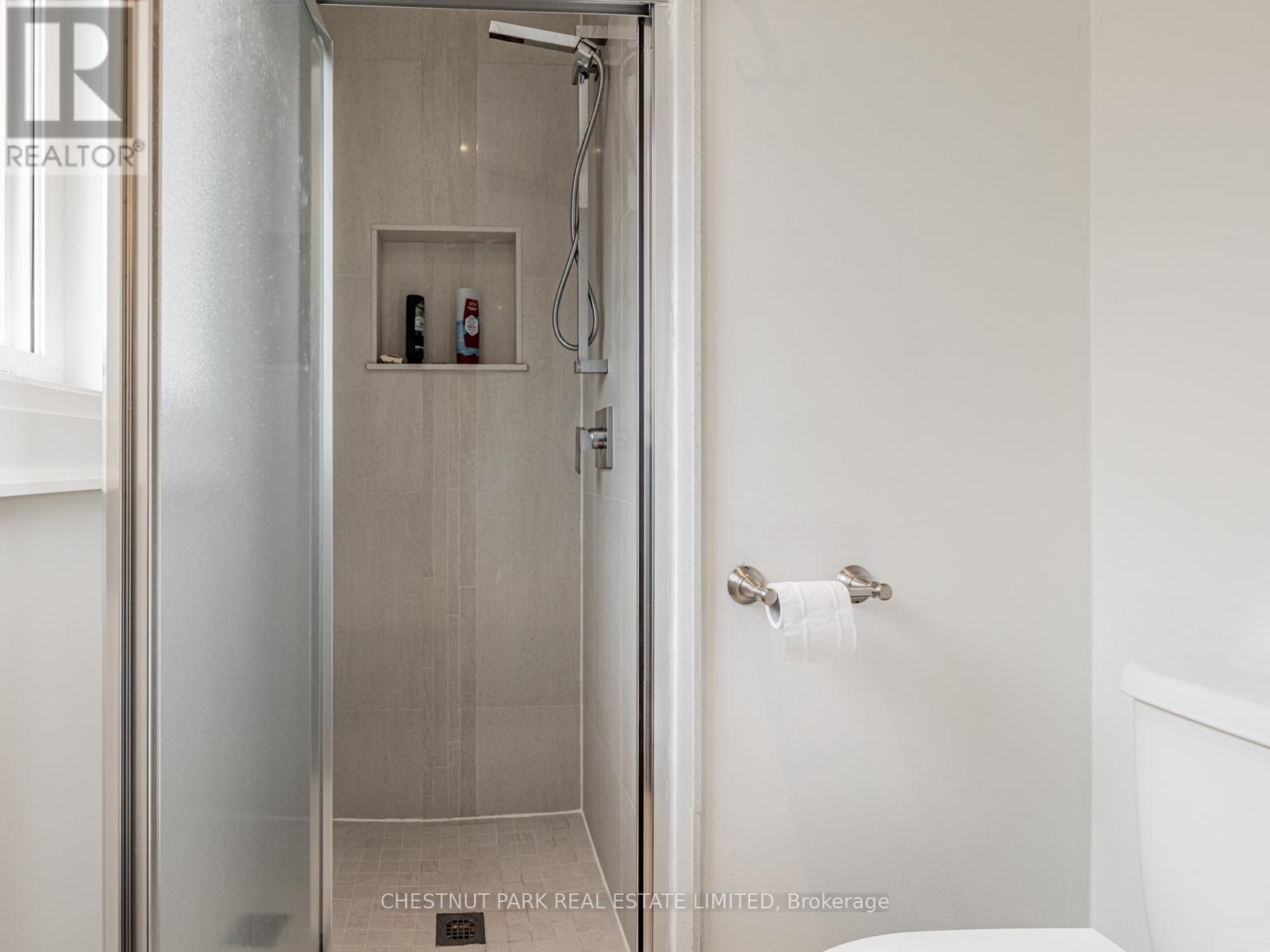 440 Glengarry Avenue, Toronto, Ontario  M5M 1E8 - Photo 31 - C12977072