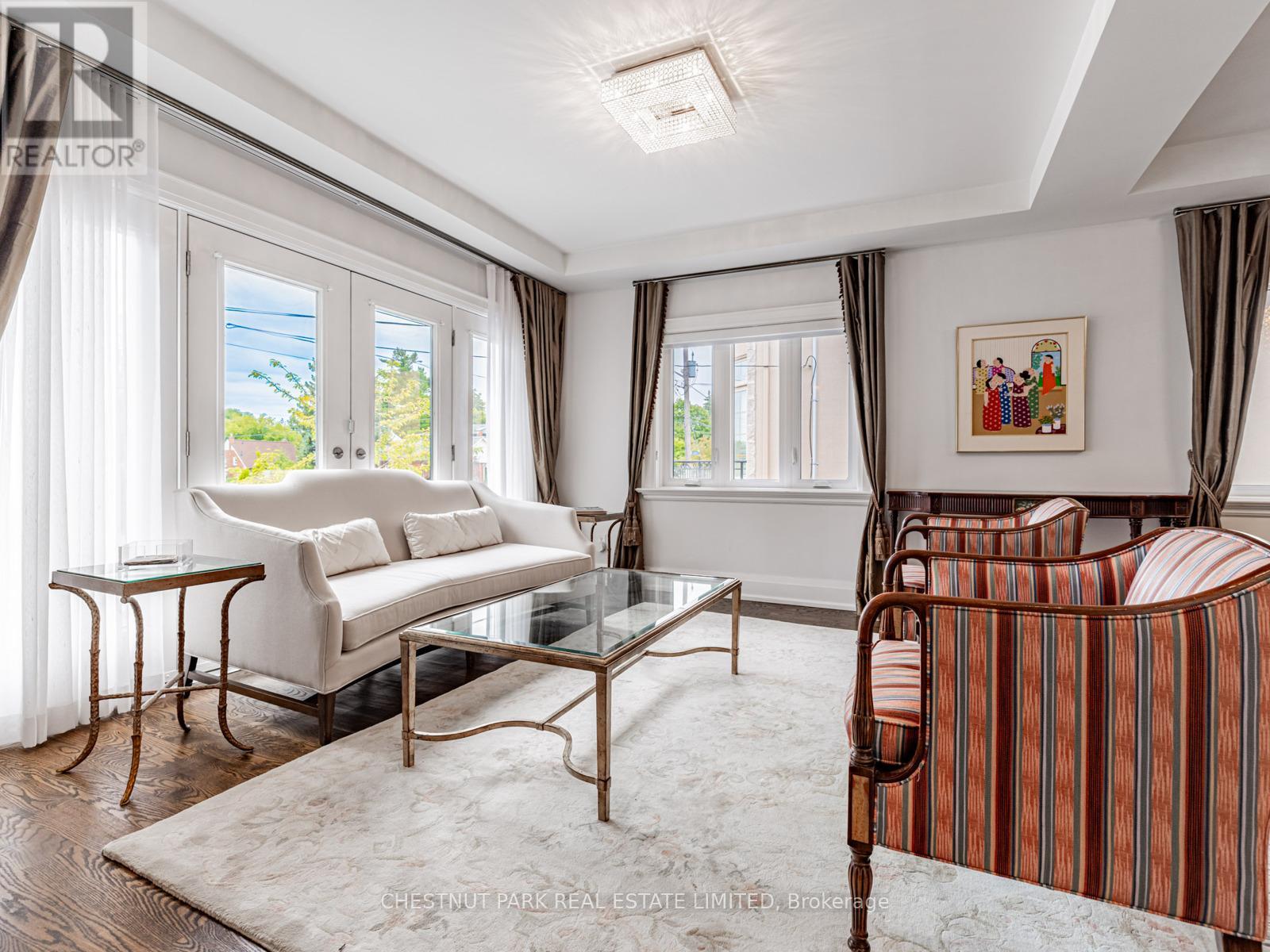 440 Glengarry Avenue, Toronto, Ontario  M5M 1E8 - Photo 6 - C12977072