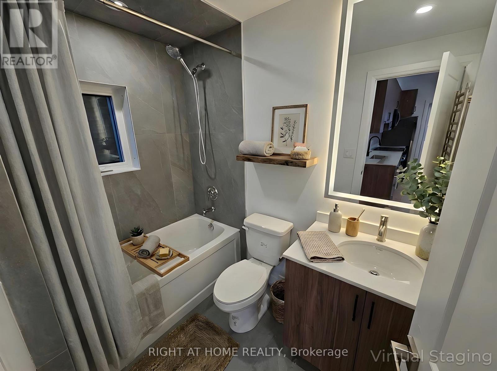 1r - 55 Camberwell Road, Toronto, Ontario  M6C 3E7 - Photo 4 - C12977148