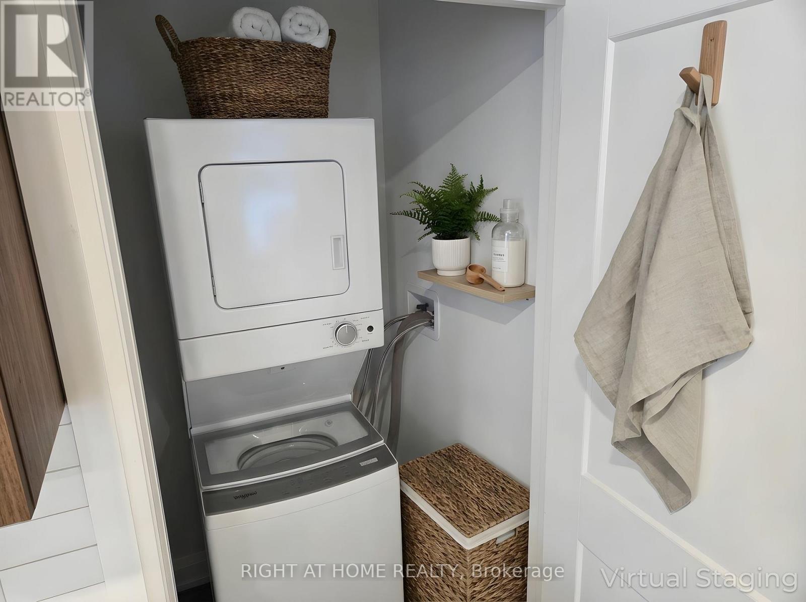 1r - 55 Camberwell Road, Toronto, Ontario  M6C 3E7 - Photo 6 - C12977148