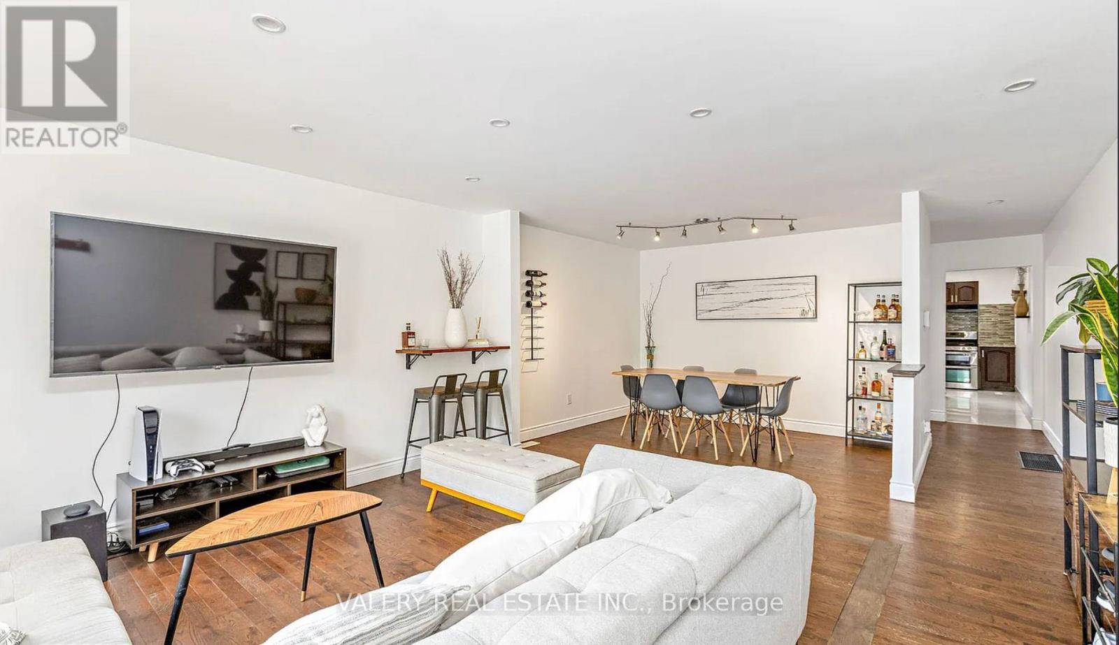 80 Saulter Street, Toronto, Ontario  M4M 2H7 - Photo 16 - E12976800