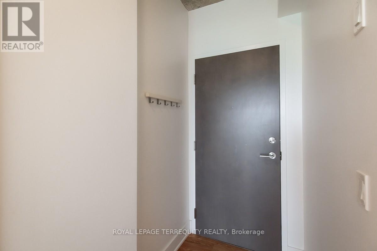 703 - 630 Queen Street E, Toronto, Ontario  M4M 1G3 - Photo 3 - E12976838
