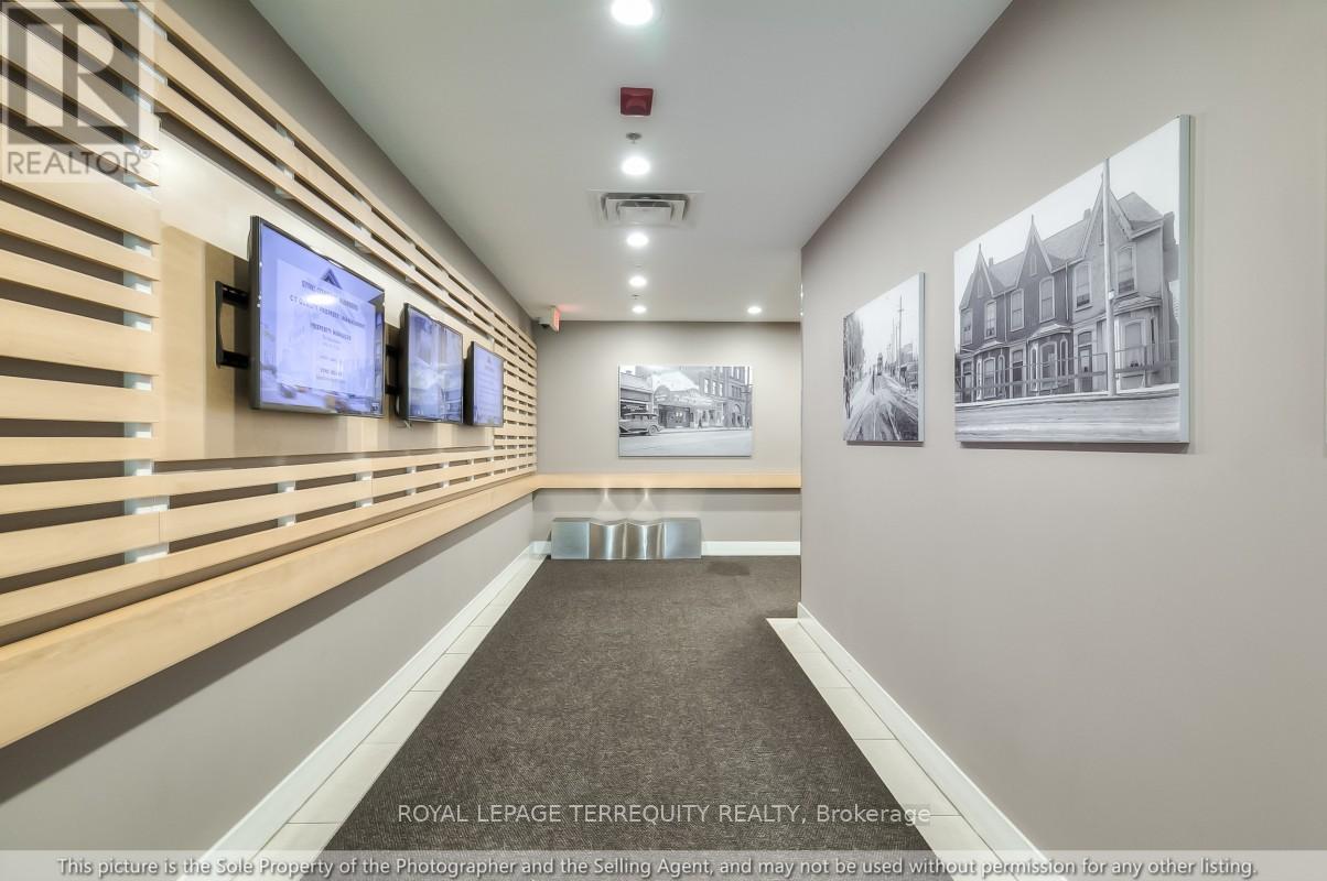 703 - 630 Queen Street E, Toronto, Ontario  M4M 1G3 - Photo 5 - E12976838