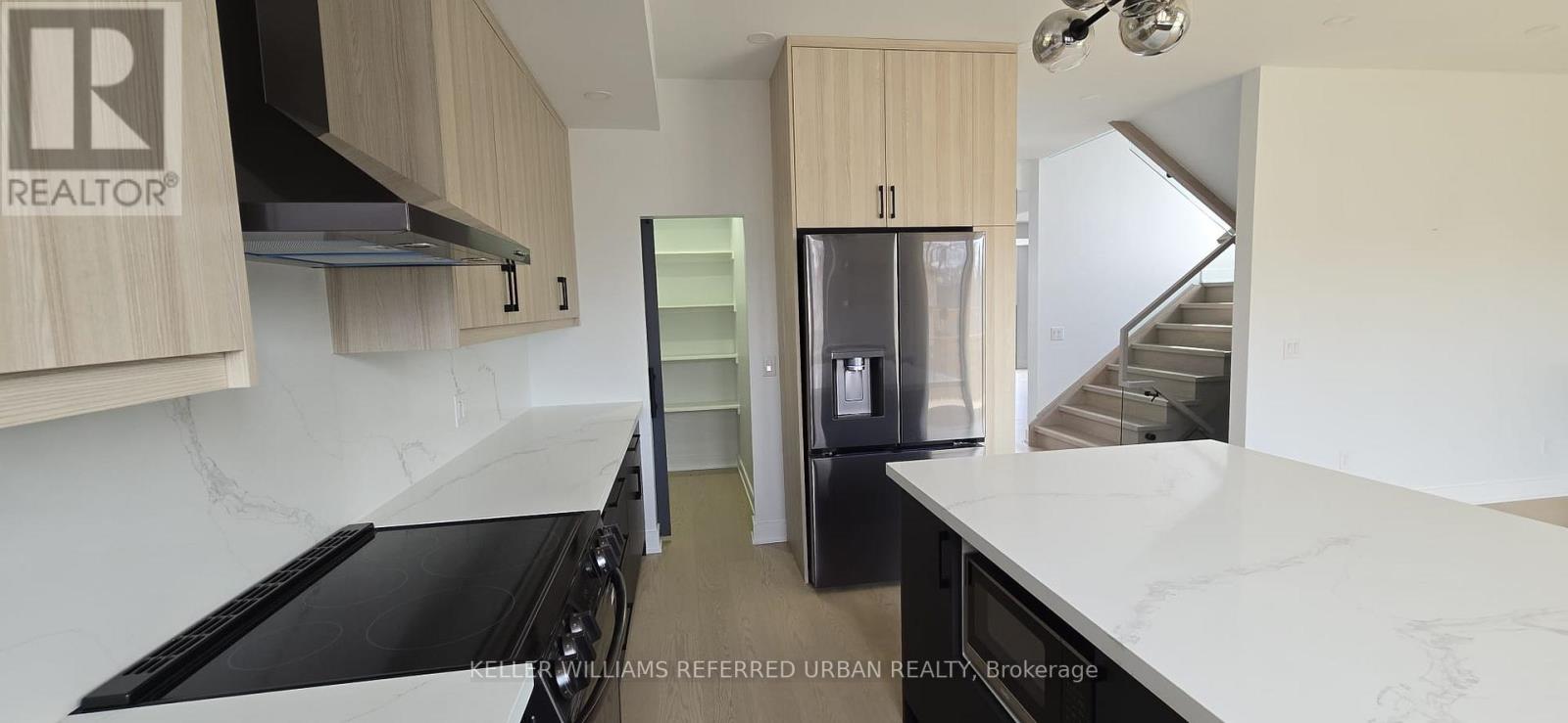 Main - 354 Woodmount Avenue, Toronto, Ontario  M4C 4A5 - Photo 10 - E12976902