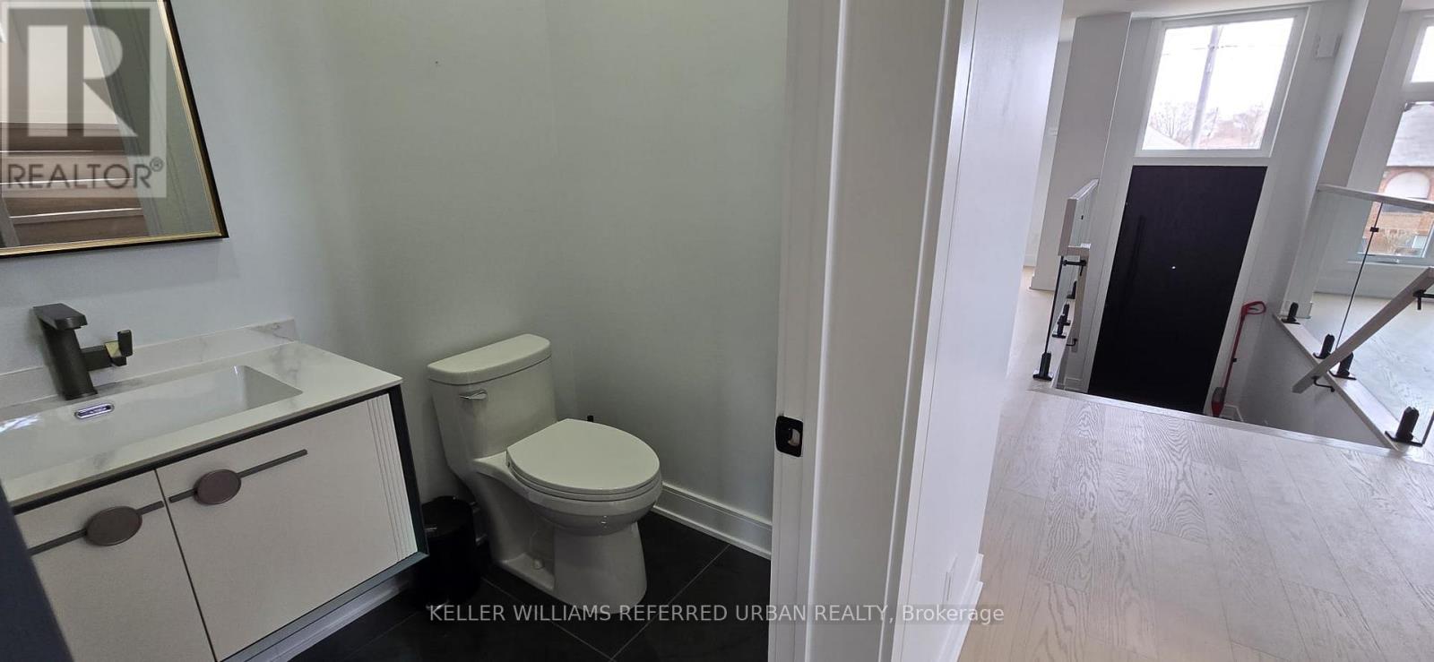 Main - 354 Woodmount Avenue, Toronto, Ontario  M4C 4A5 - Photo 15 - E12976902