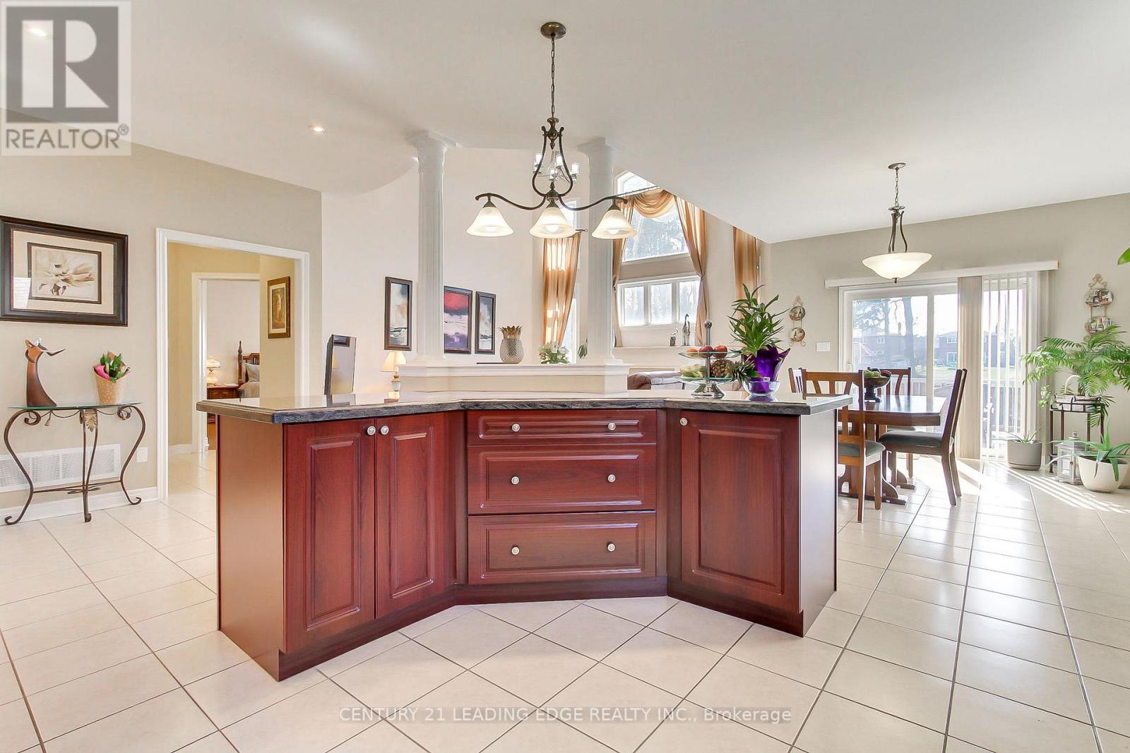 20 Cosens Street, Toronto, Ontario  M1C 0A7 - Photo 11 - E12976954