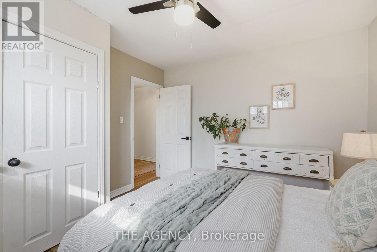 118 Applewood Crescent, Whitby, Ontario  L1N 2E7 - Photo 19 - E12977124