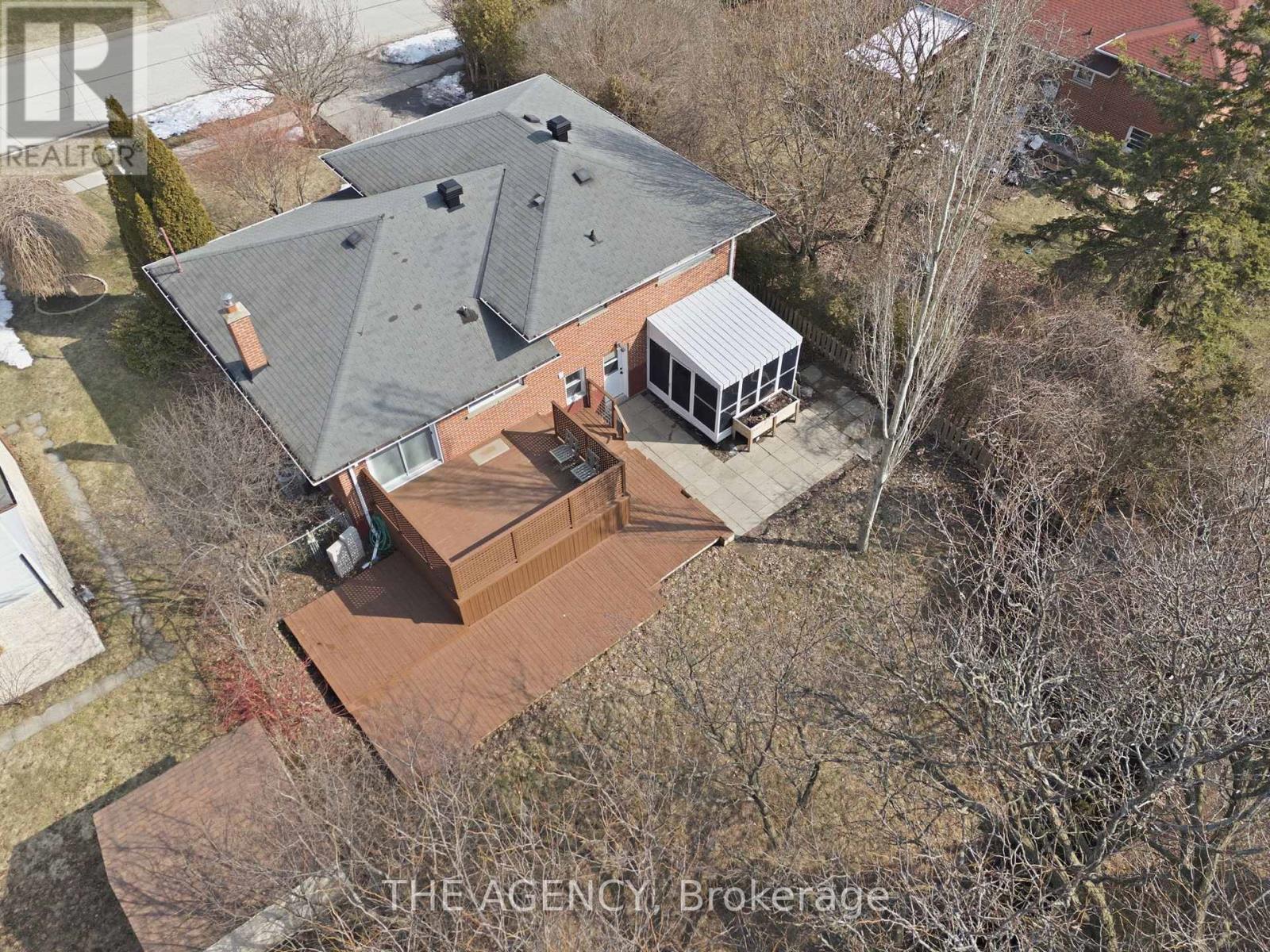 118 Applewood Crescent, Whitby, Ontario  L1N 2E7 - Photo 31 - E12977124