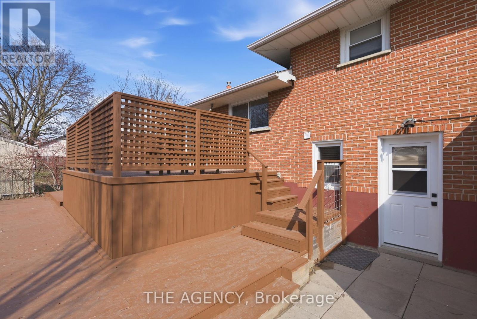 118 Applewood Crescent, Whitby, Ontario  L1N 2E7 - Photo 38 - E12977124