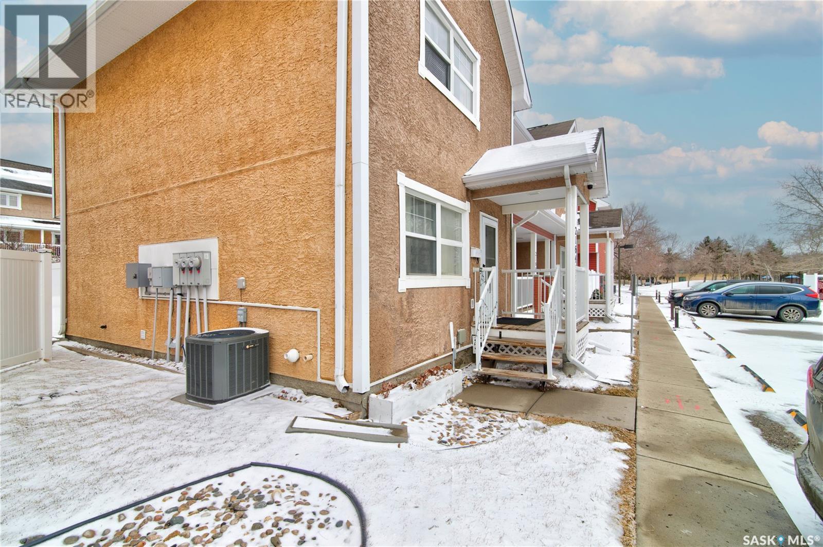 2164 Toronto Street, Regina, Saskatchewan  S4P 0B8 - Photo 3 - SK031838