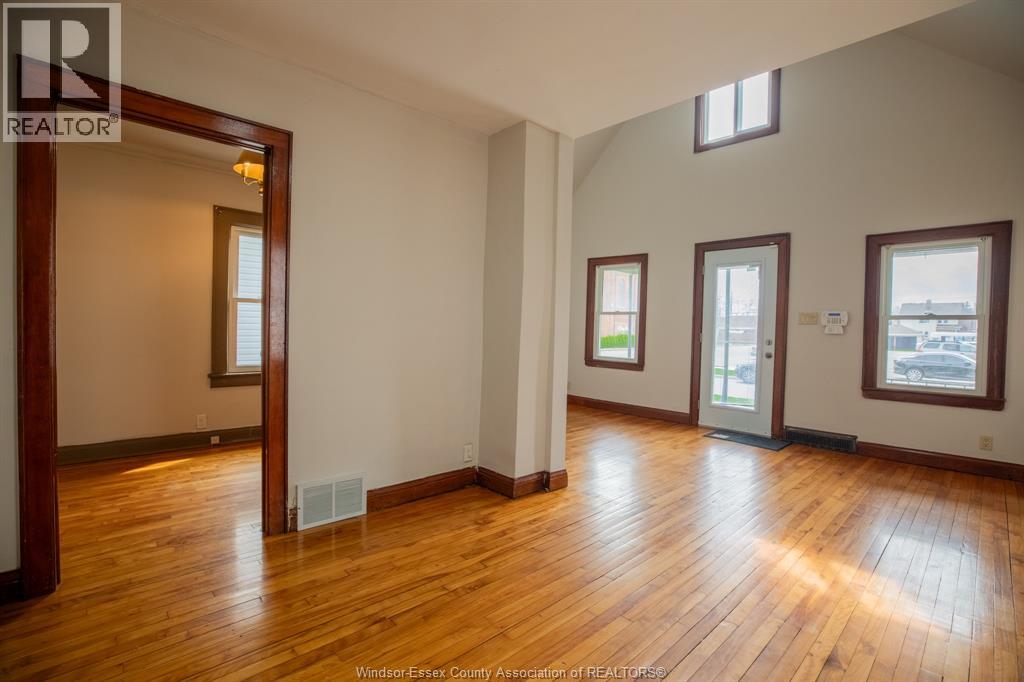 1472 Langlois Avenue, Windsor, Ontario  N8X 4M1 - Photo 3 - 26007635