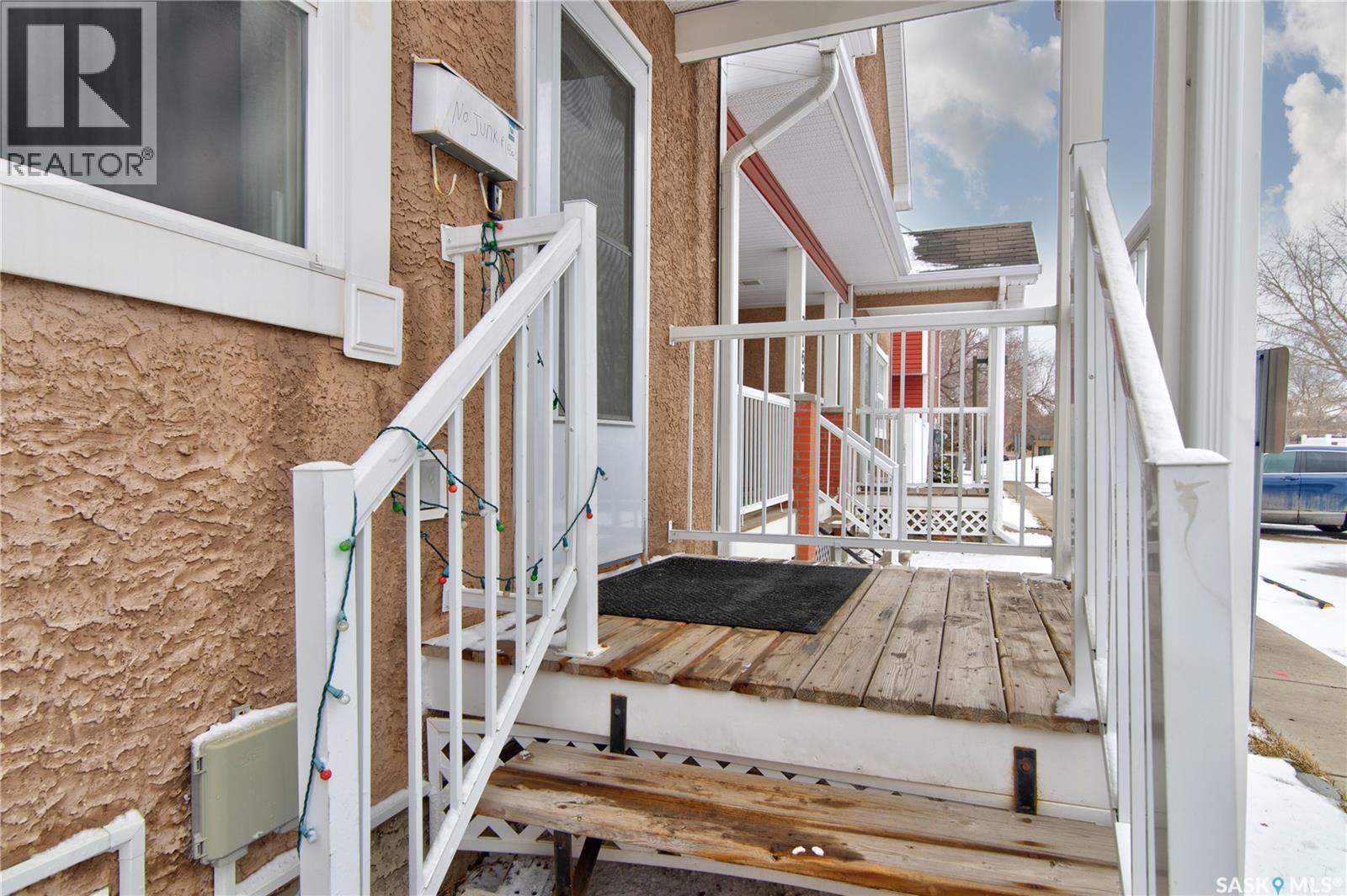 2164 Toronto Street, Regina, Saskatchewan  S4P 0B8 - Photo 4 - SK031838