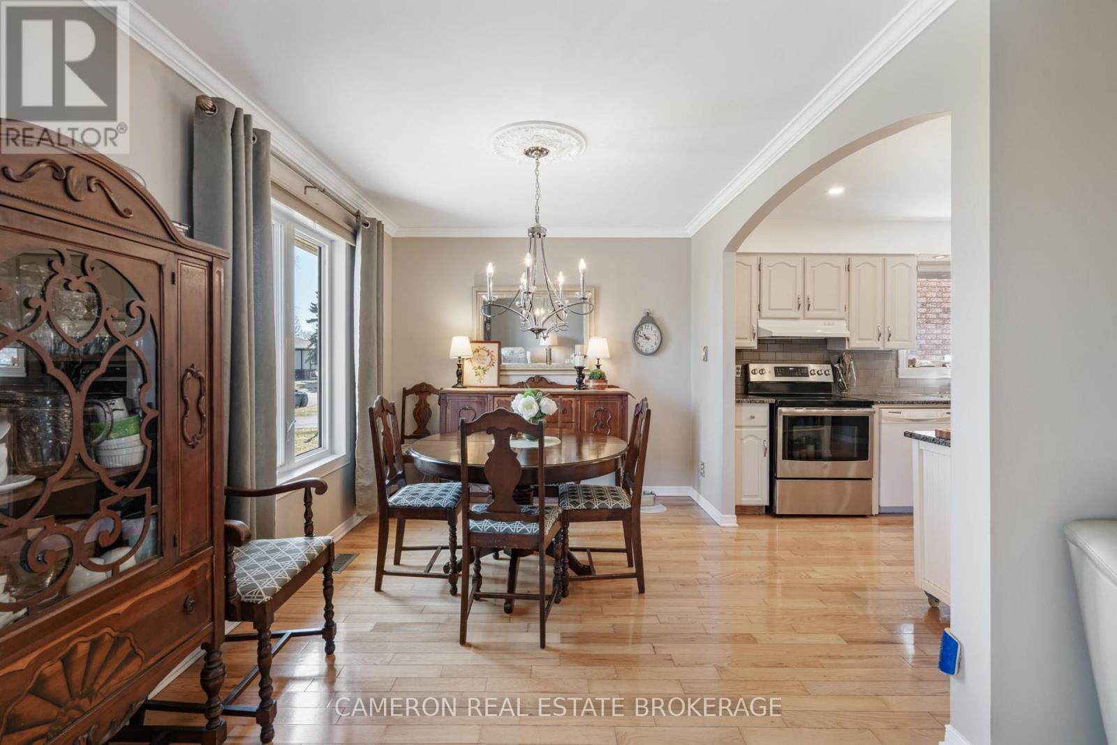 1343 Lancaster Crescent, Cornwall, Ontario  K6H 6R7 - Photo 7 - X12976860