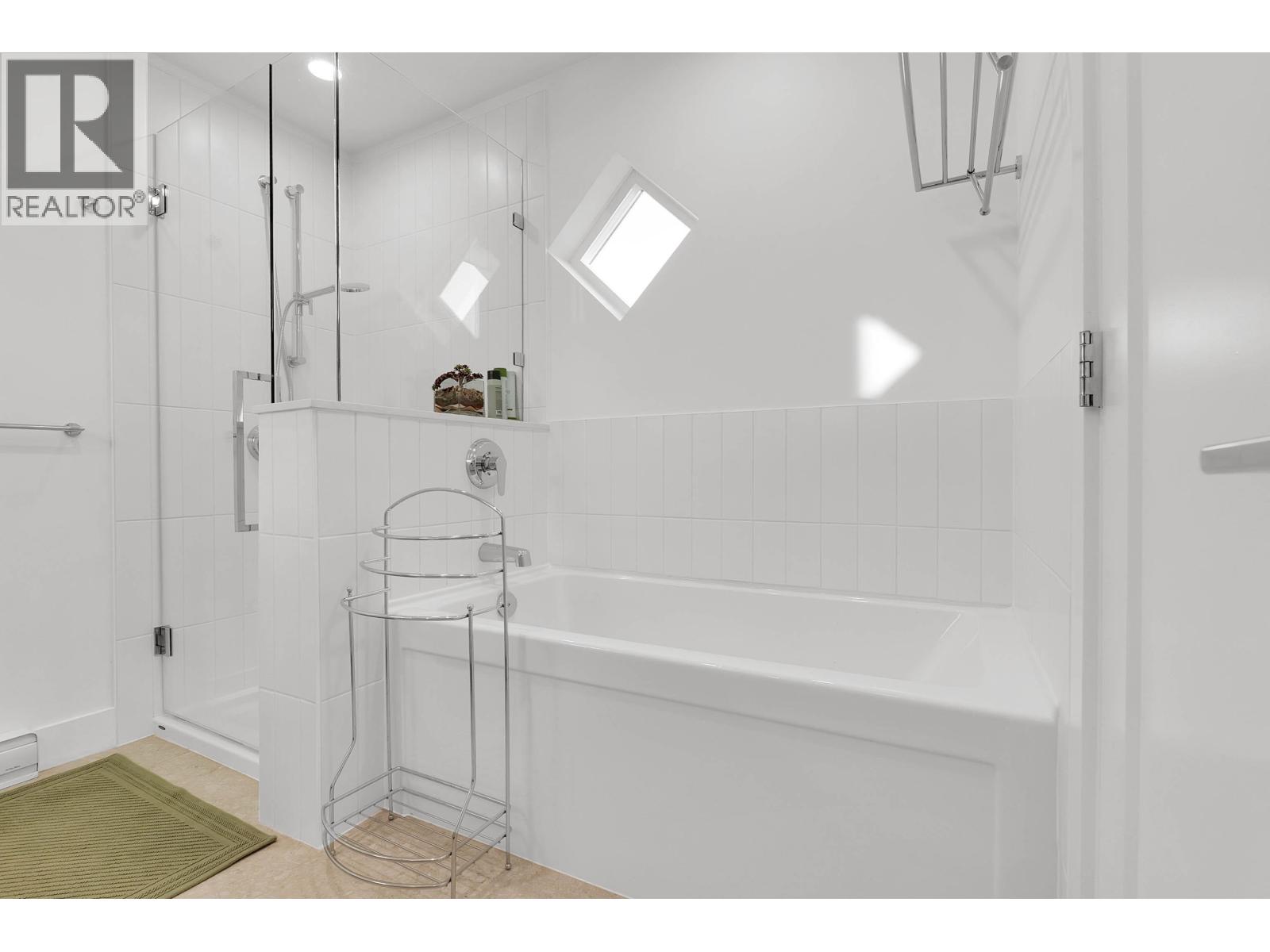 101 1331 Olmsted Street, Coquitlam, British Columbia  V3E 0T3 - Photo 12 - R3107485