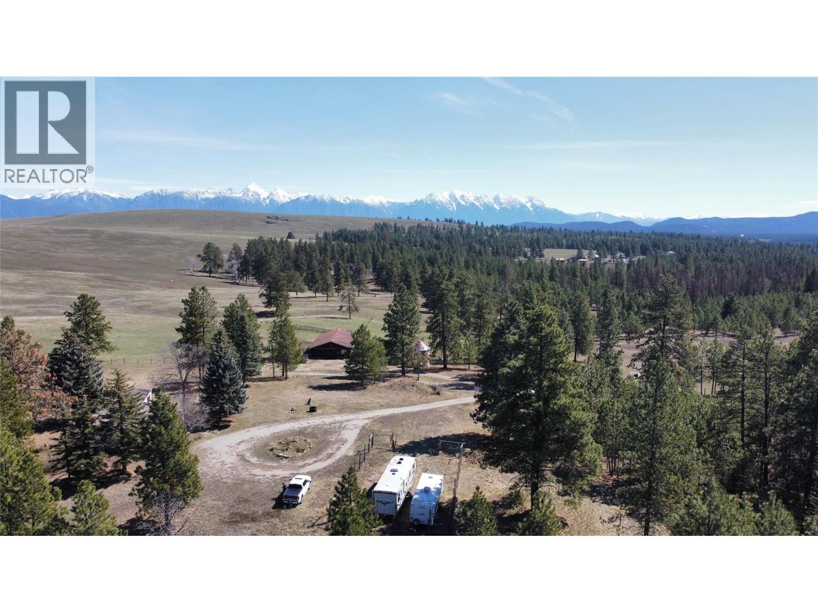 9862 95a Highway, Cranbrook, British Columbia  V1C 7C6 - Photo 1 - 10382297