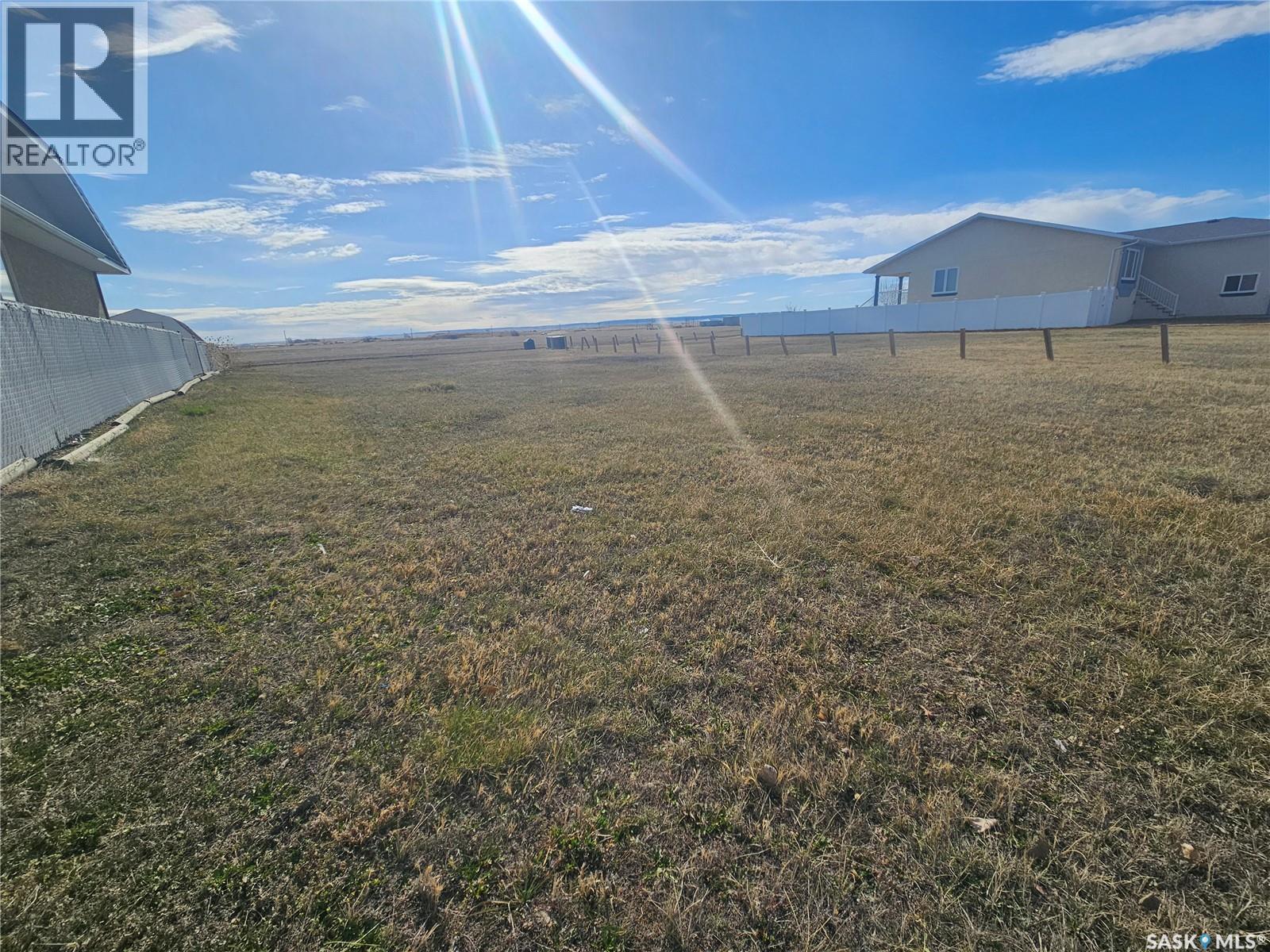 104 Lonsdale Street, Maple Creek, Saskatchewan  S0N 1N0 - Photo 4 - SK032457