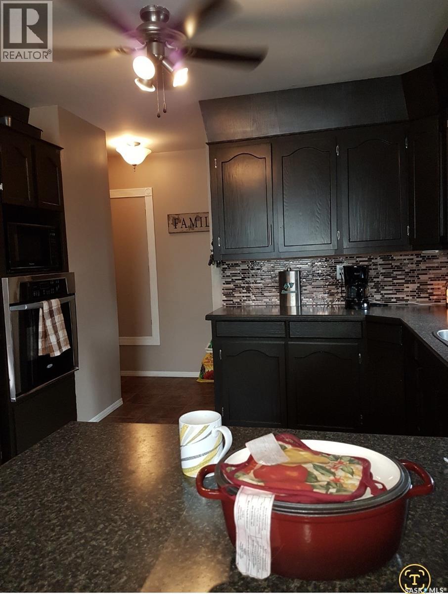361 Fourth Avenue N, Yorkton, Saskatchewan  S3N 1B5 - Photo 11 - SK032448