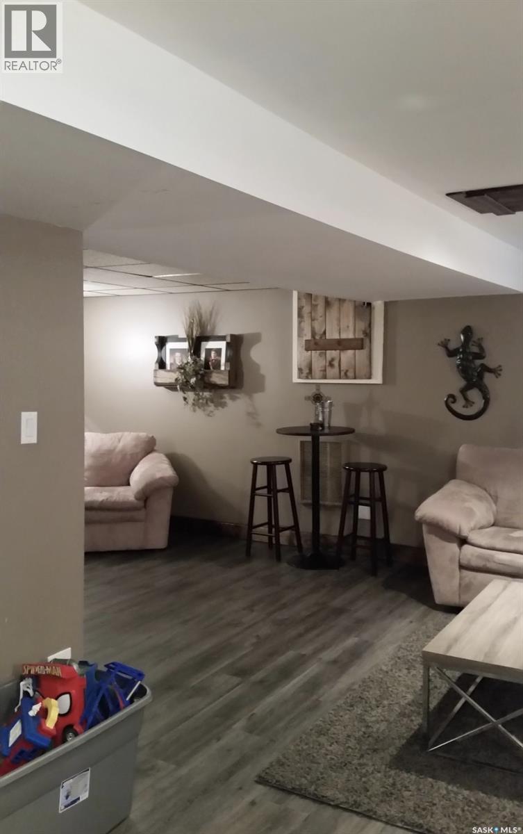361 Fourth Avenue N, Yorkton, Saskatchewan  S3N 1B5 - Photo 26 - SK032448
