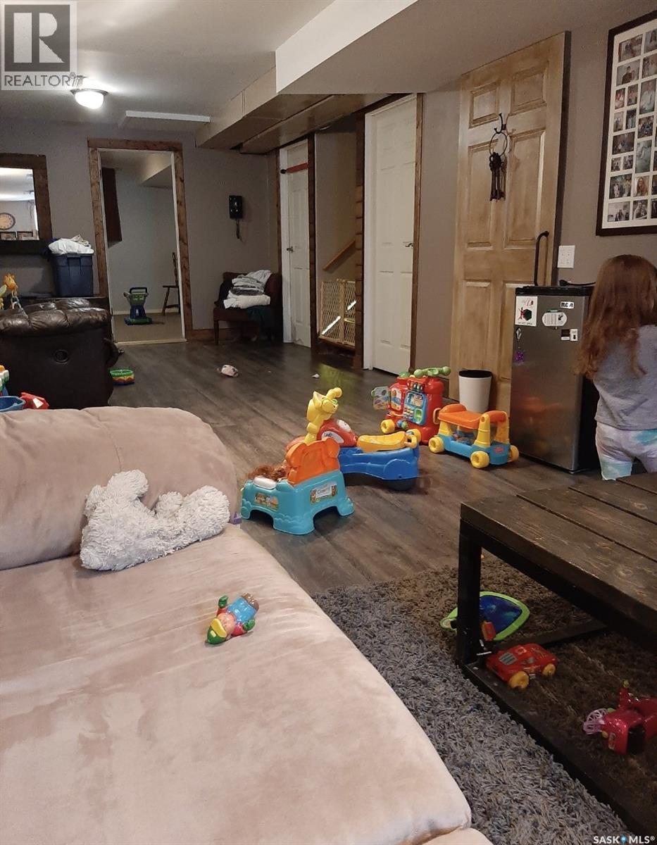 361 Fourth Avenue N, Yorkton, Saskatchewan  S3N 1B5 - Photo 27 - SK032448