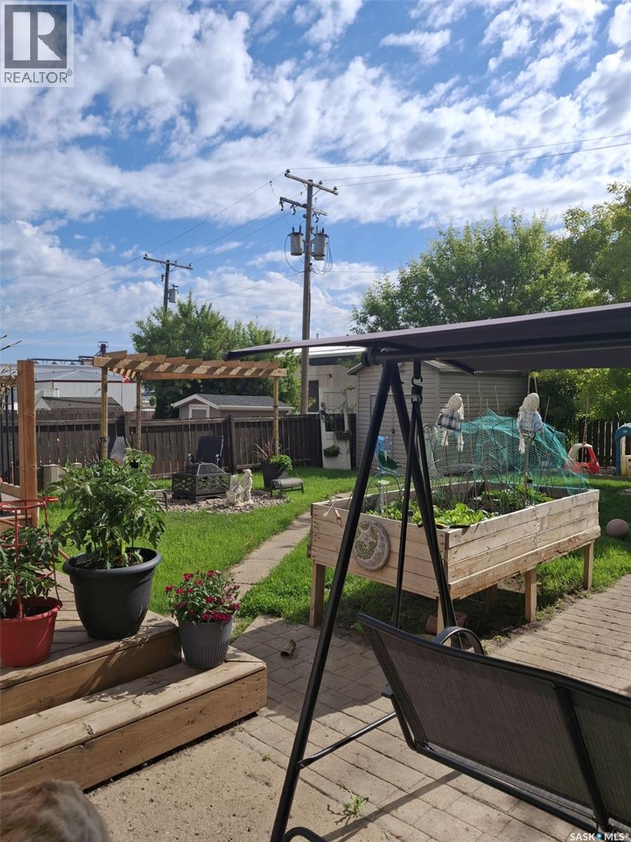 361 Fourth Avenue N, Yorkton, Saskatchewan  S3N 1B5 - Photo 7 - SK032448