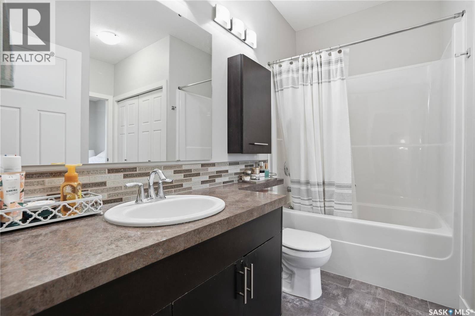 3237 Green Bank Road, Regina, Saskatchewan  S4V 1P4 - Photo 15 - SK032343