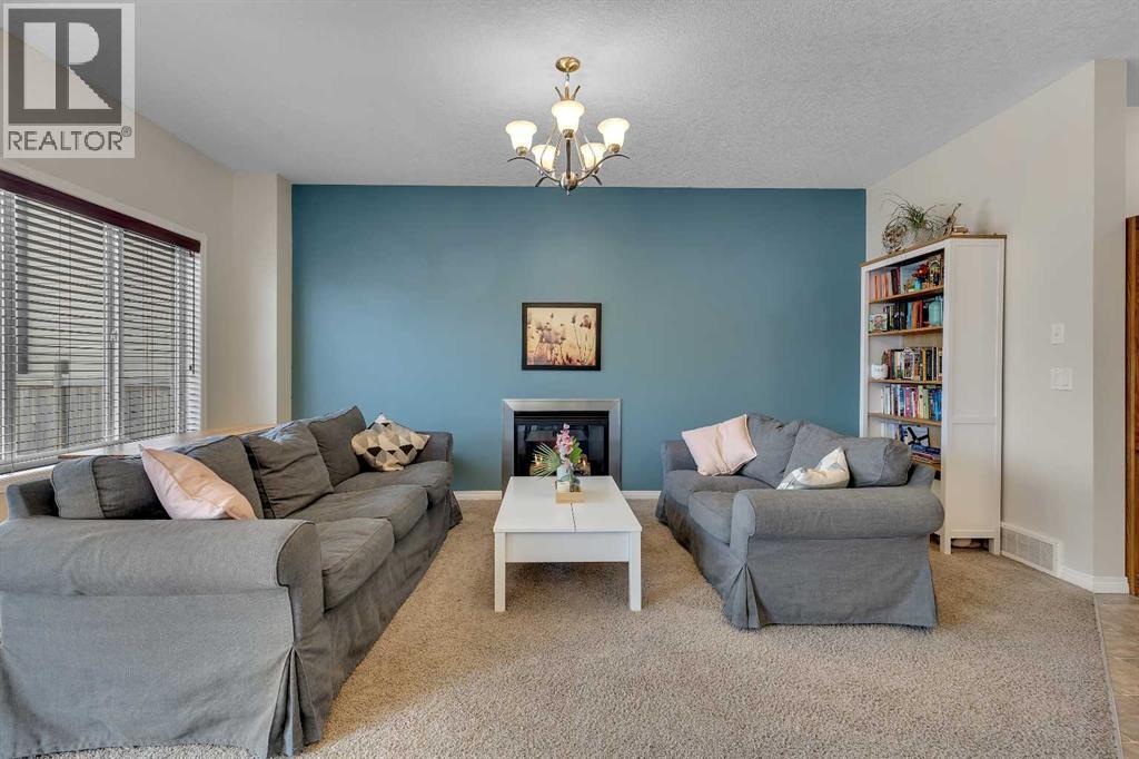 190 Covecreek Place NE, Calgary, Alberta  T3K 0L3 - Photo 7 - A2300079