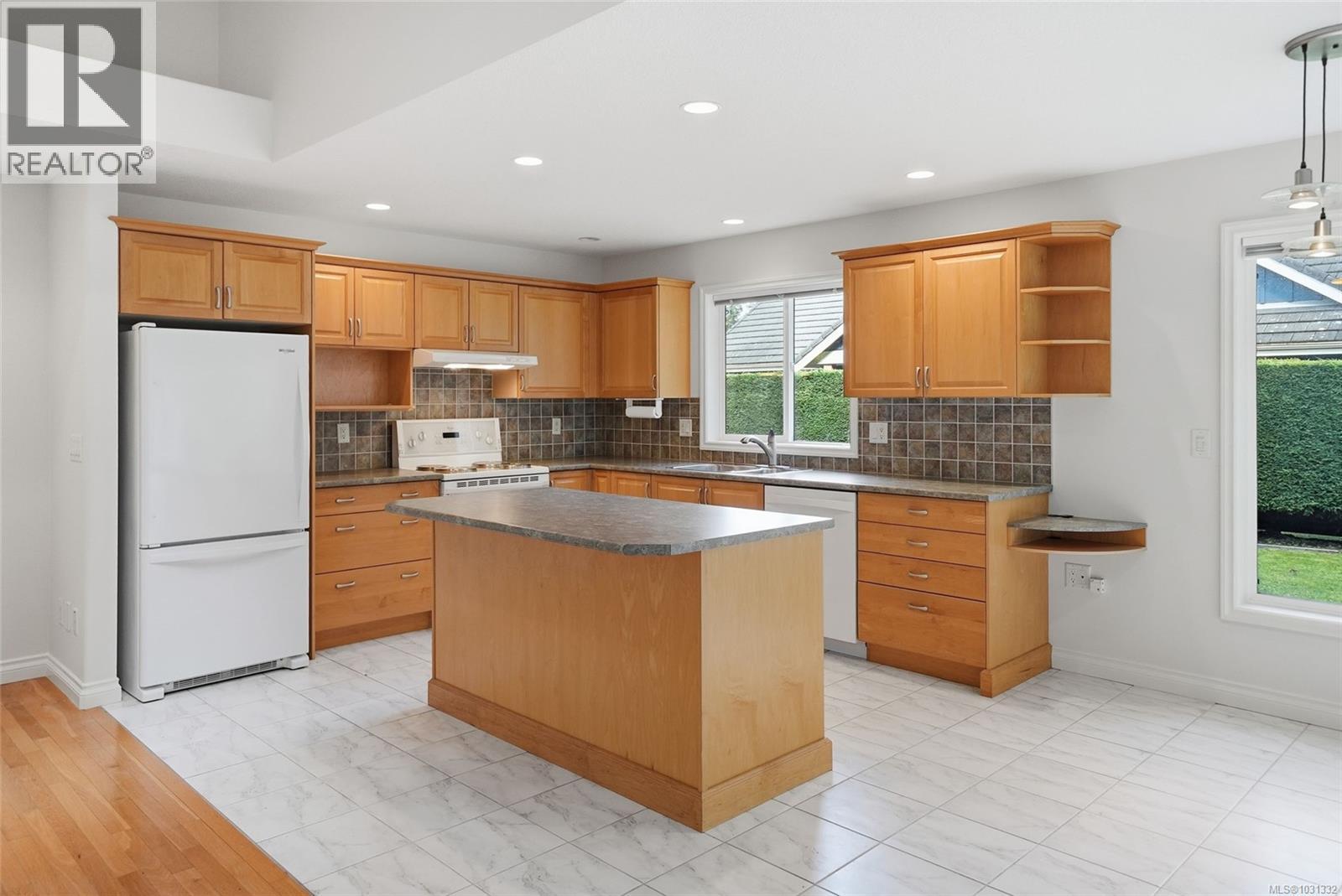 2470 Andover Rd, Nanoose Bay, British Columbia  V9P 9K5 - Photo 9 - 1031332