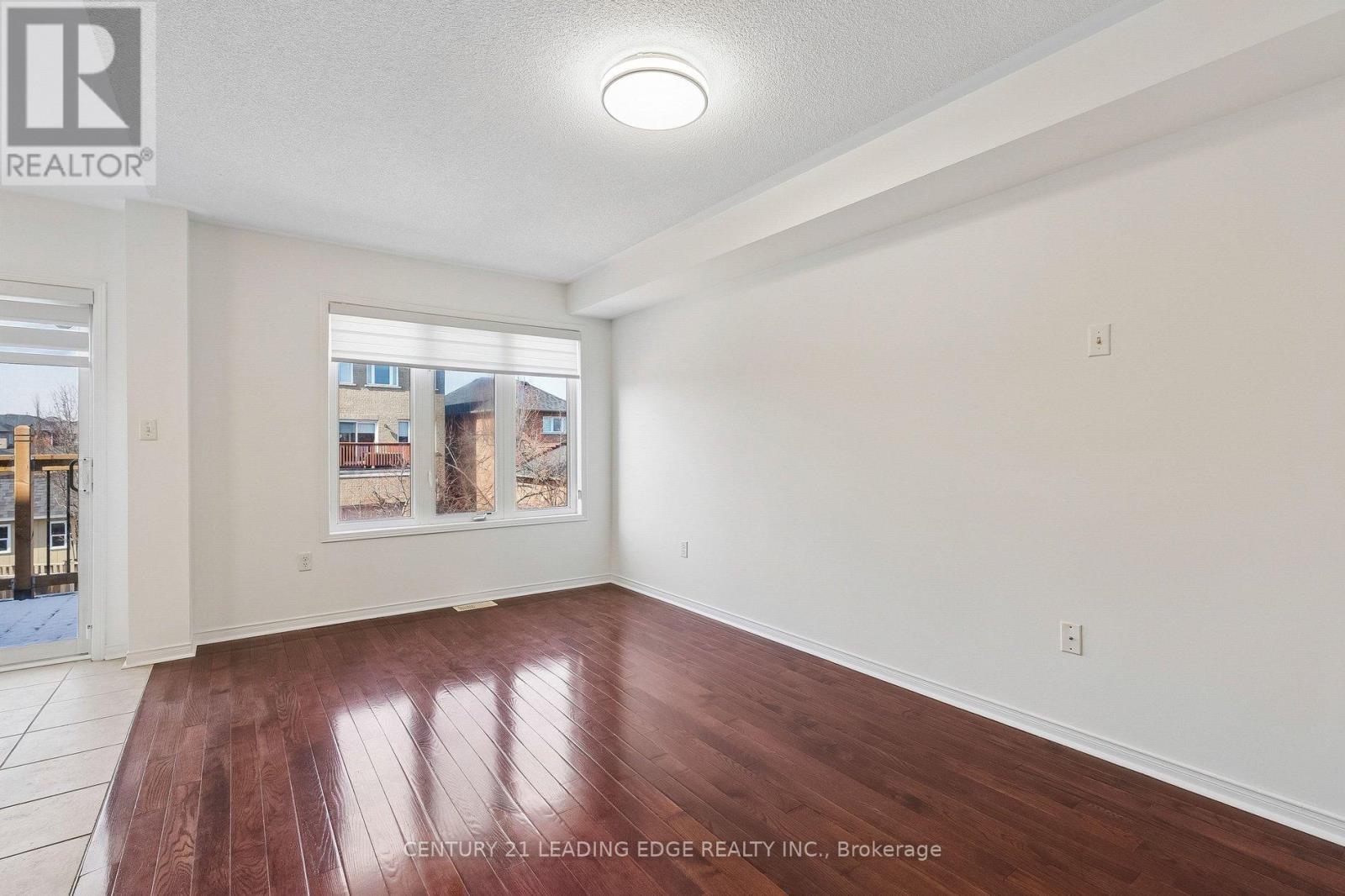 8 Pinecliff Avenue, Markham, Ontario  L6B 0K2 - Photo 12 - N12976820