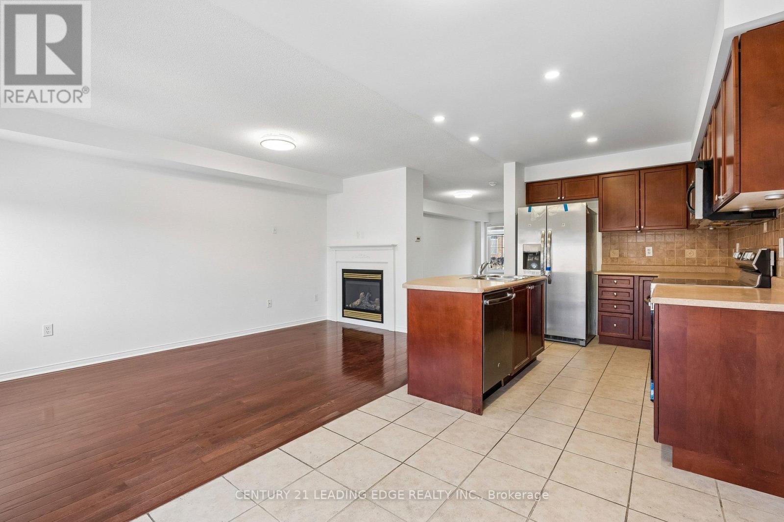 8 Pinecliff Avenue, Markham, Ontario  L6B 0K2 - Photo 16 - N12976820