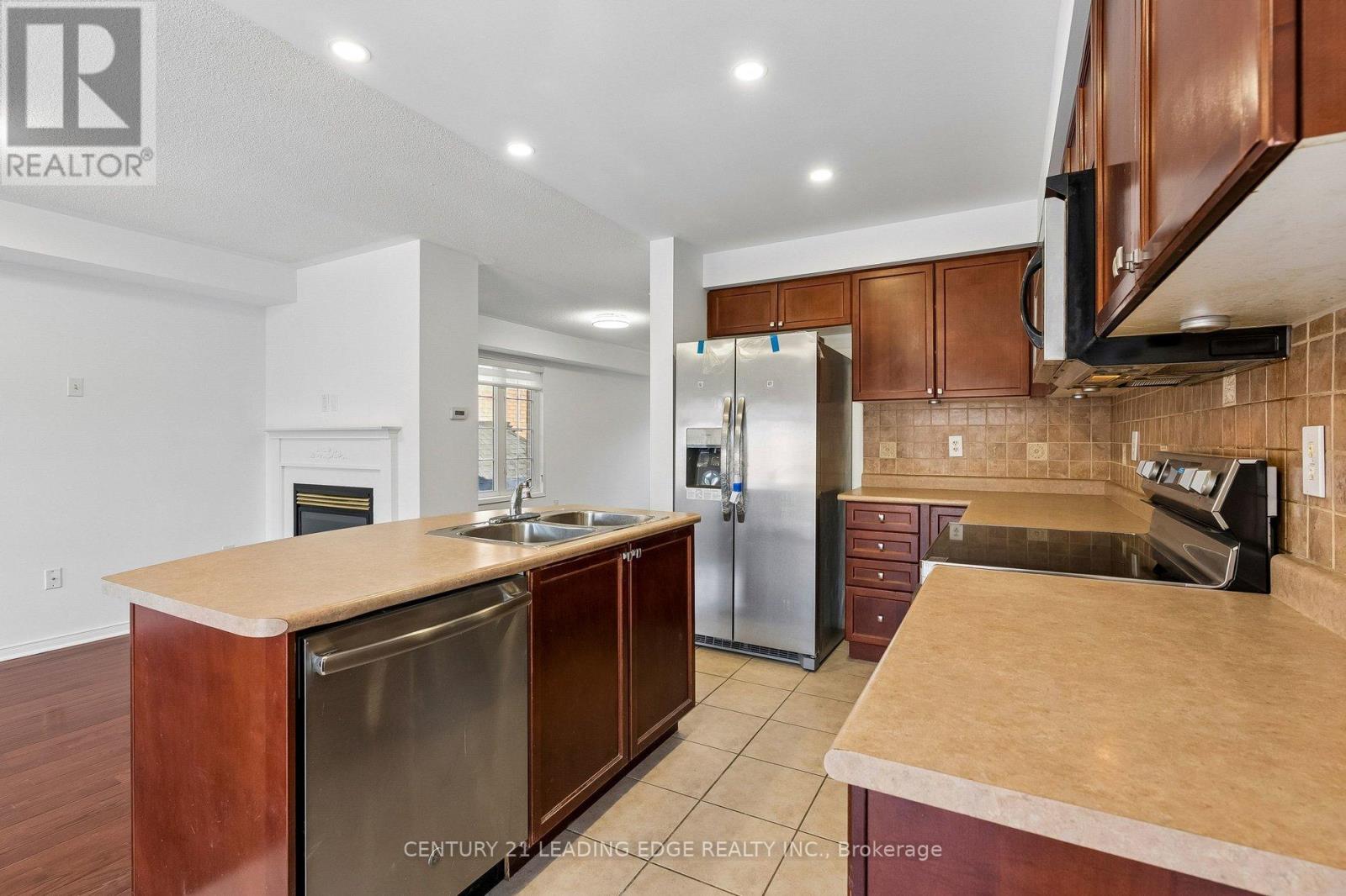 8 Pinecliff Avenue, Markham, Ontario  L6B 0K2 - Photo 19 - N12976820