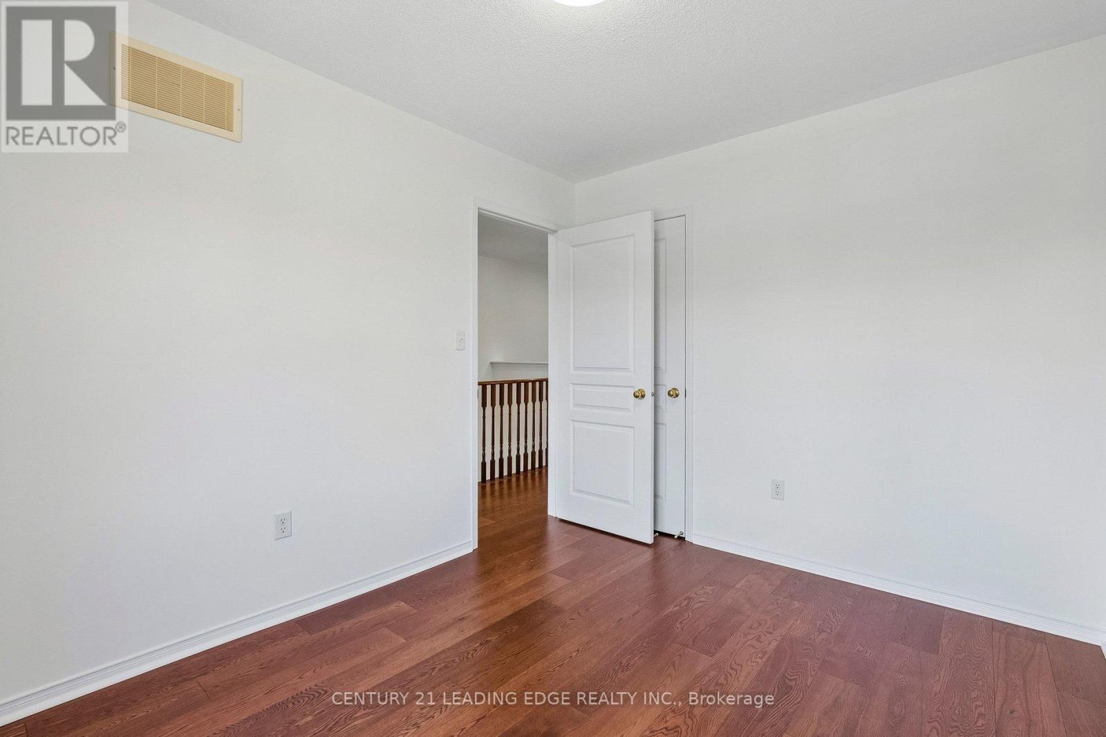 8 Pinecliff Avenue, Markham, Ontario  L6B 0K2 - Photo 29 - N12976820