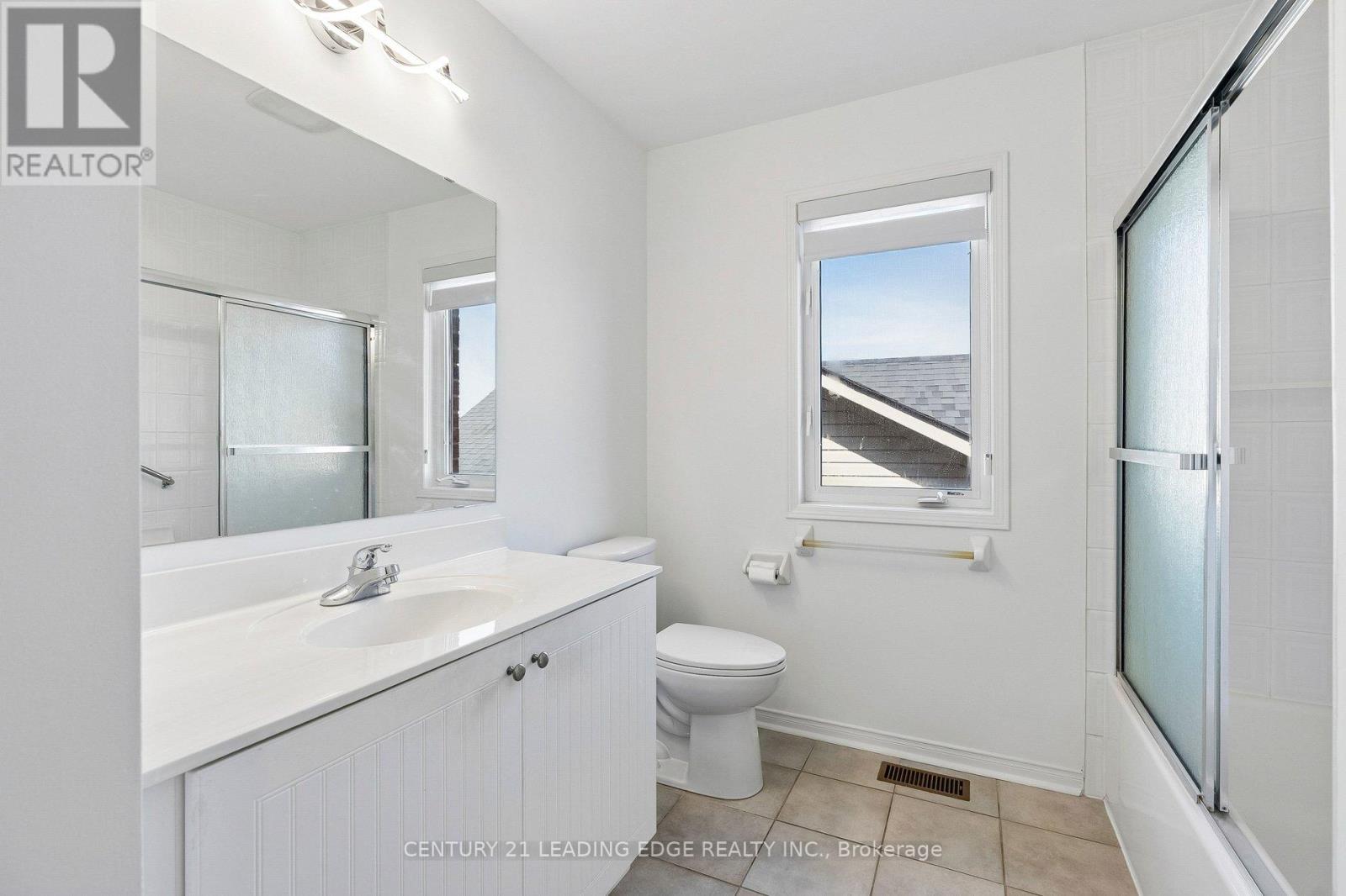 8 Pinecliff Avenue, Markham, Ontario  L6B 0K2 - Photo 30 - N12976820