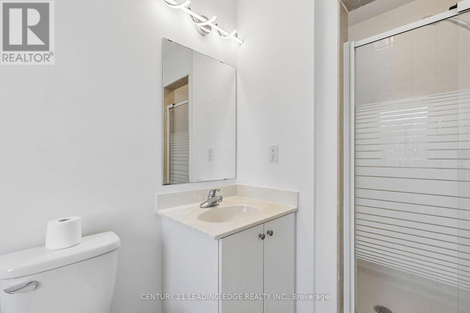 8 Pinecliff Avenue, Markham, Ontario  L6B 0K2 - Photo 36 - N12976820