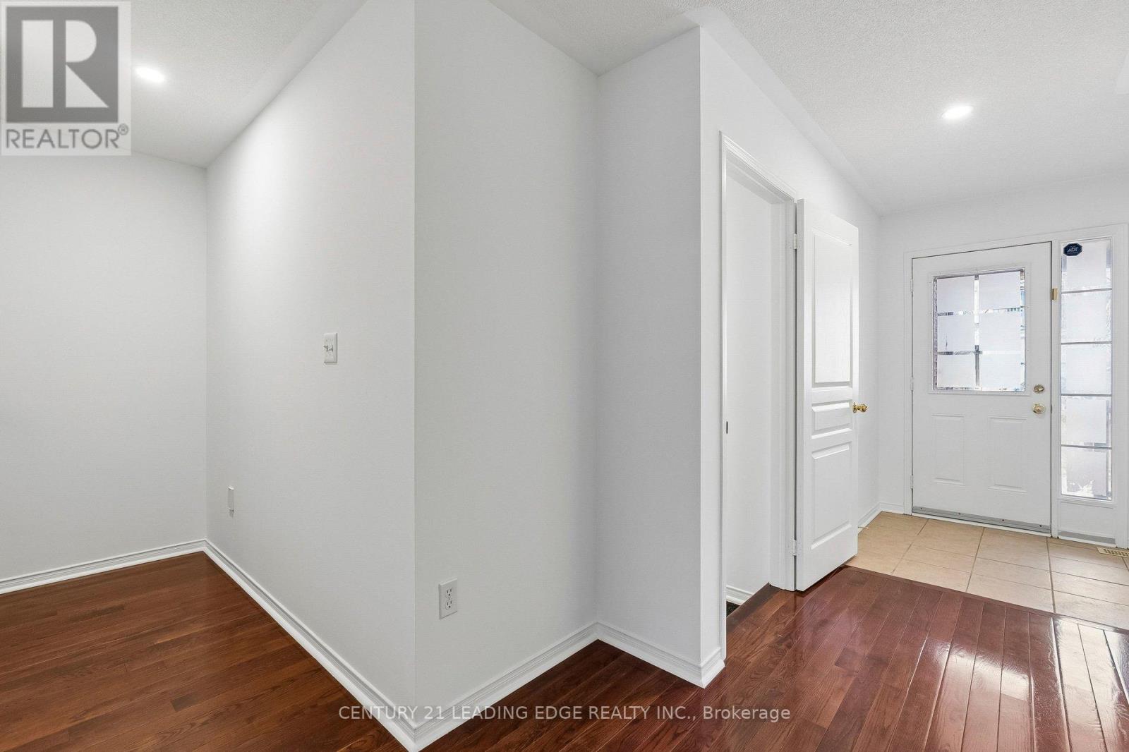 8 Pinecliff Avenue, Markham, Ontario  L6B 0K2 - Photo 40 - N12976820