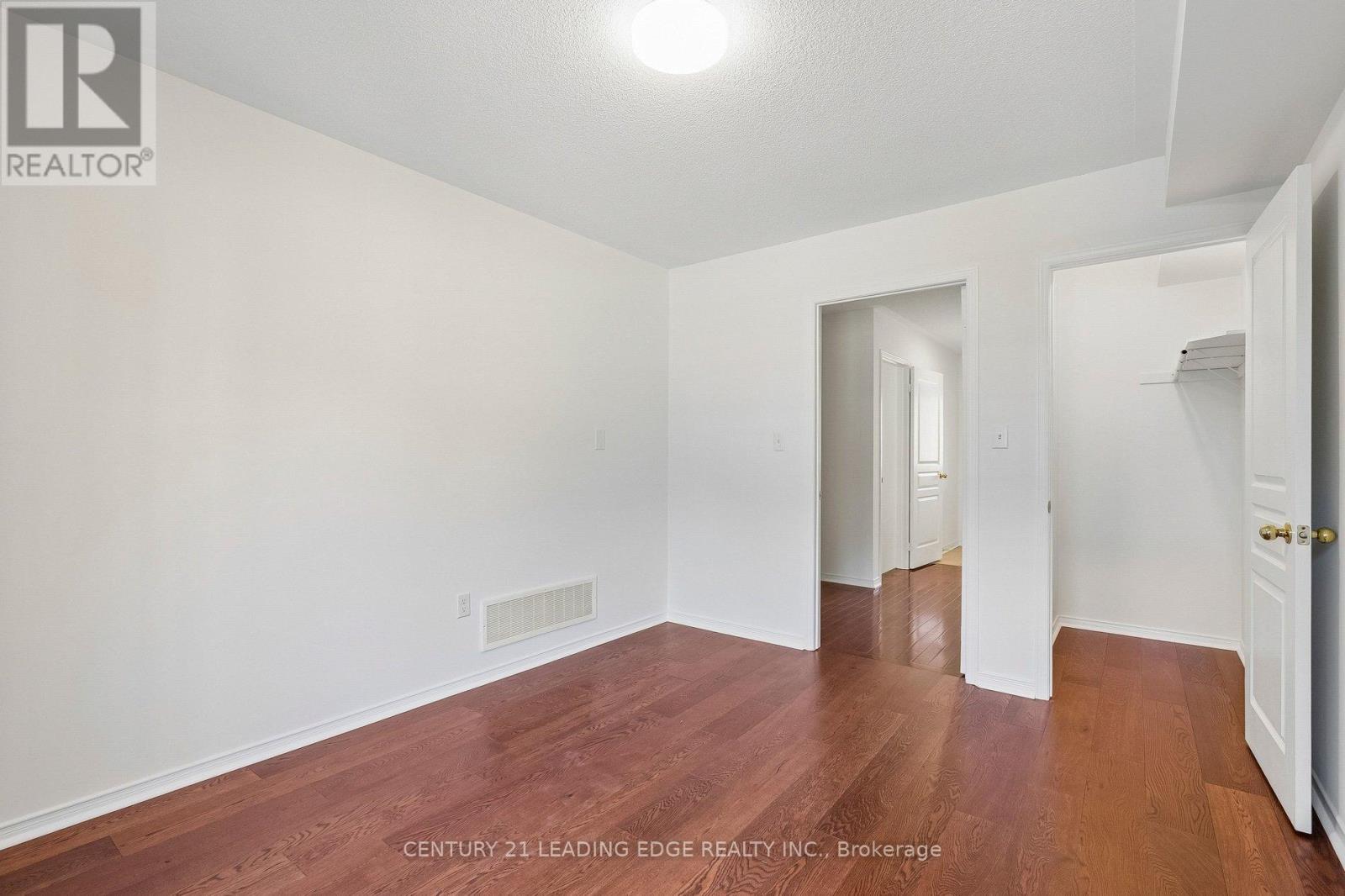 8 Pinecliff Avenue, Markham, Ontario  L6B 0K2 - Photo 43 - N12976820