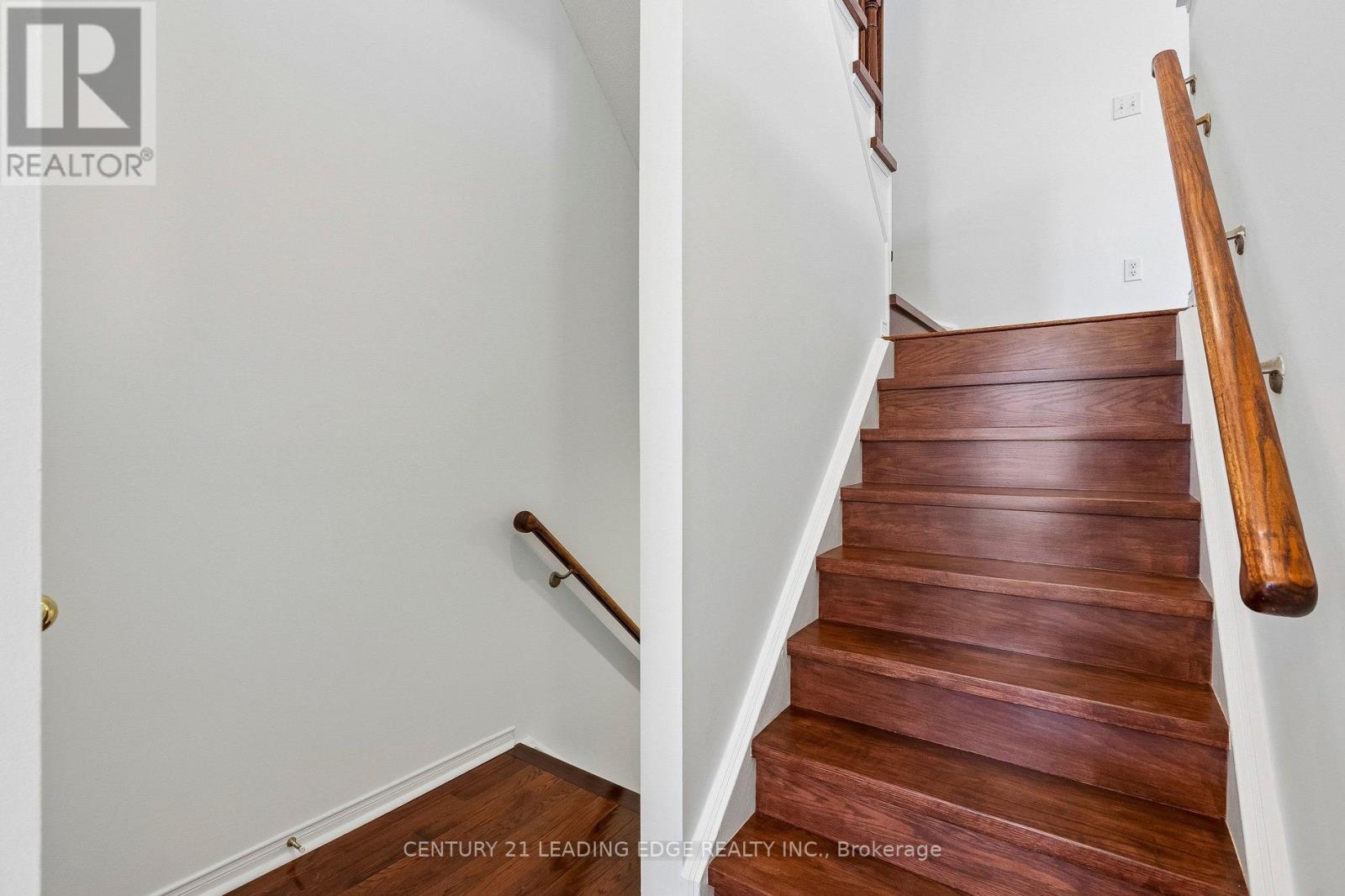 8 Pinecliff Avenue, Markham, Ontario  L6B 0K2 - Photo 6 - N12976820