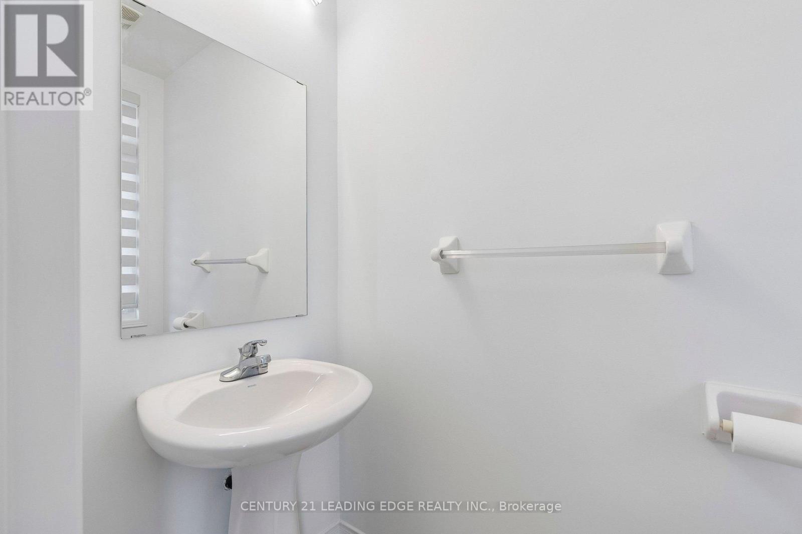 8 Pinecliff Avenue, Markham, Ontario  L6B 0K2 - Photo 7 - N12976820