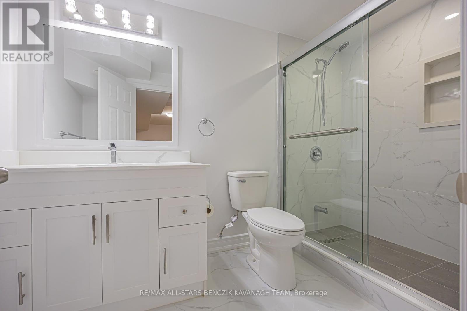 57 Highglen Avenue, Markham, Ontario  L3R 8R1 - Photo 30 - N12976856