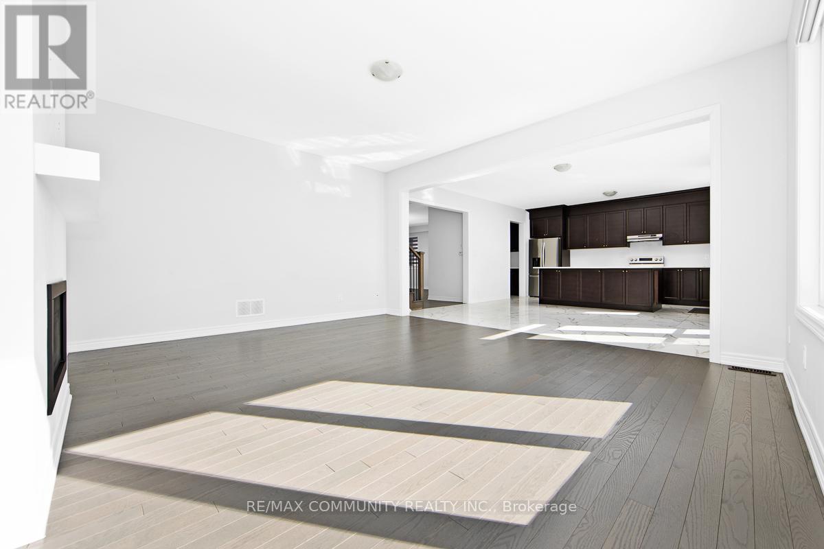 57 Bud Leggett Crescent, Georgina, Ontario  L4P 0B7 - Photo 7 - N12976866