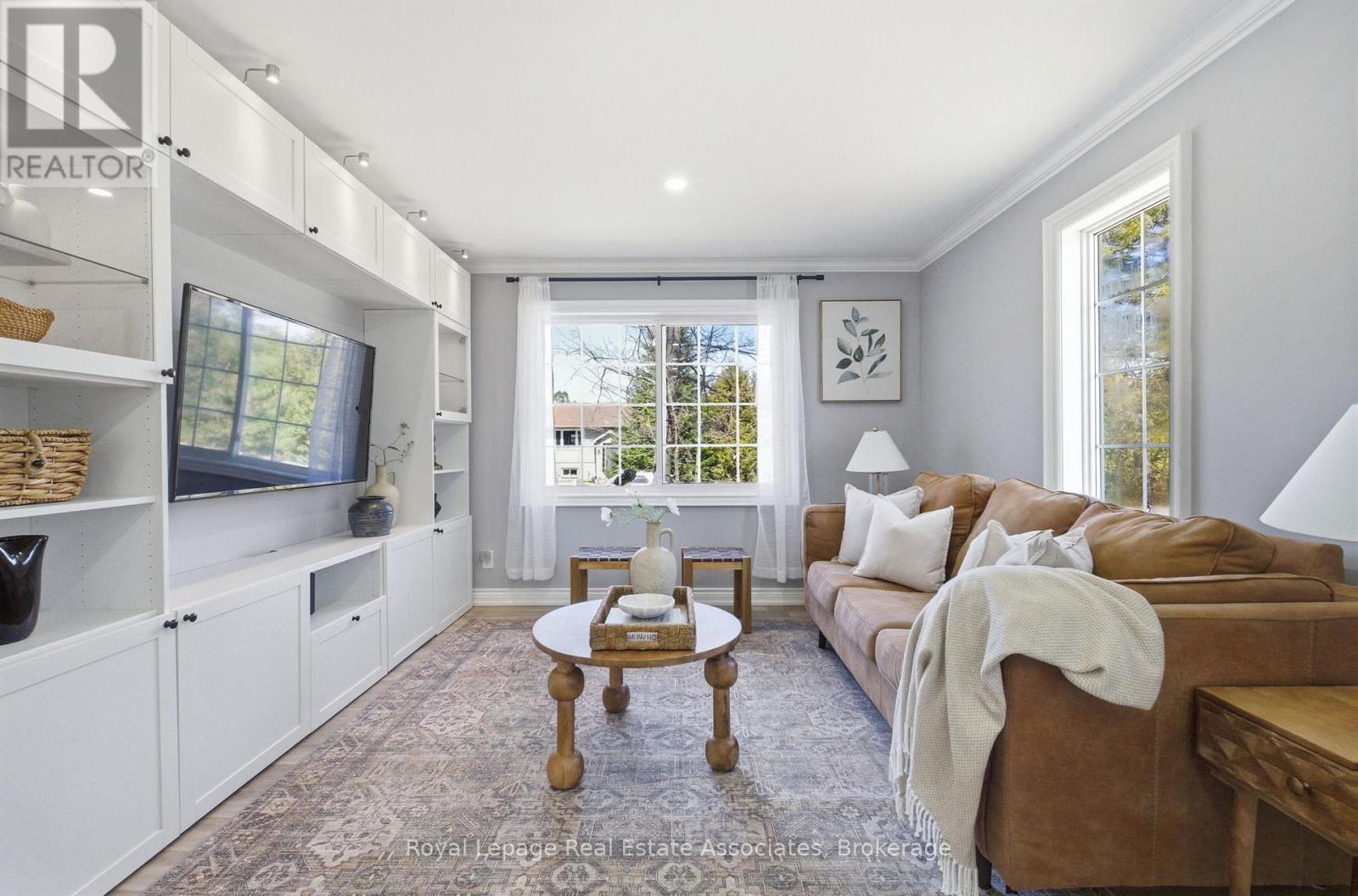 8 Beaverdale Crescent, Georgina, Ontario  L0E 1N0 - Photo 11 - N12976908