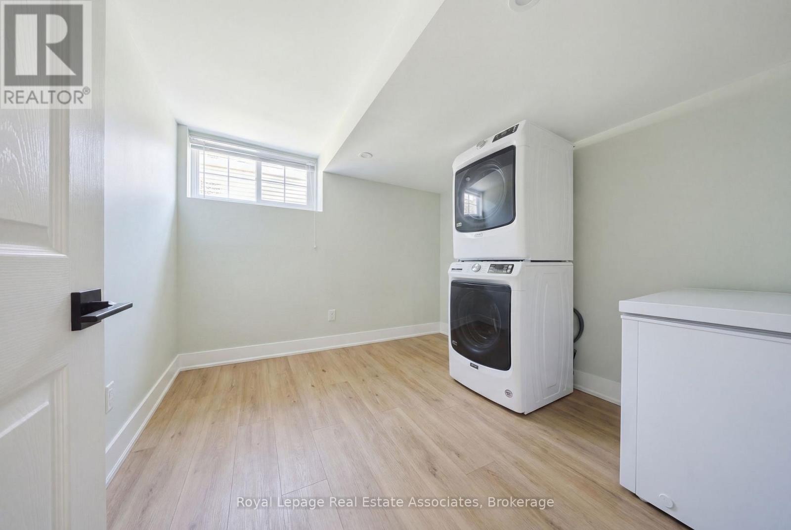 8 Beaverdale Crescent, Georgina, Ontario  L0E 1N0 - Photo 24 - N12976908