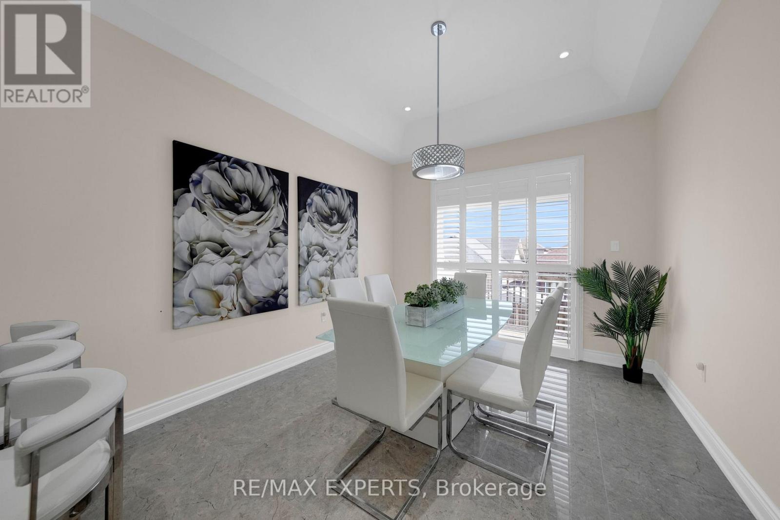 57 Hopkins Crescent N, Bradford West Gwillimbury, Ontario  L3Z 0R7 - Photo 17 - N12976914