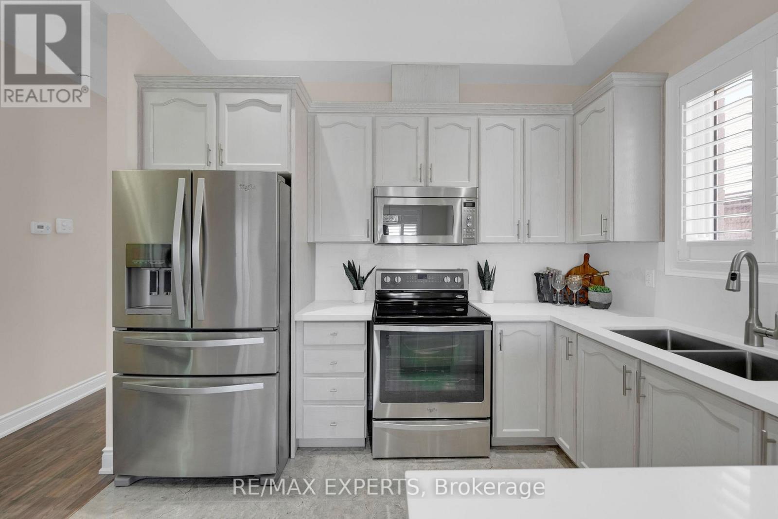 57 Hopkins Crescent N, Bradford West Gwillimbury, Ontario  L3Z 0R7 - Photo 20 - N12976914